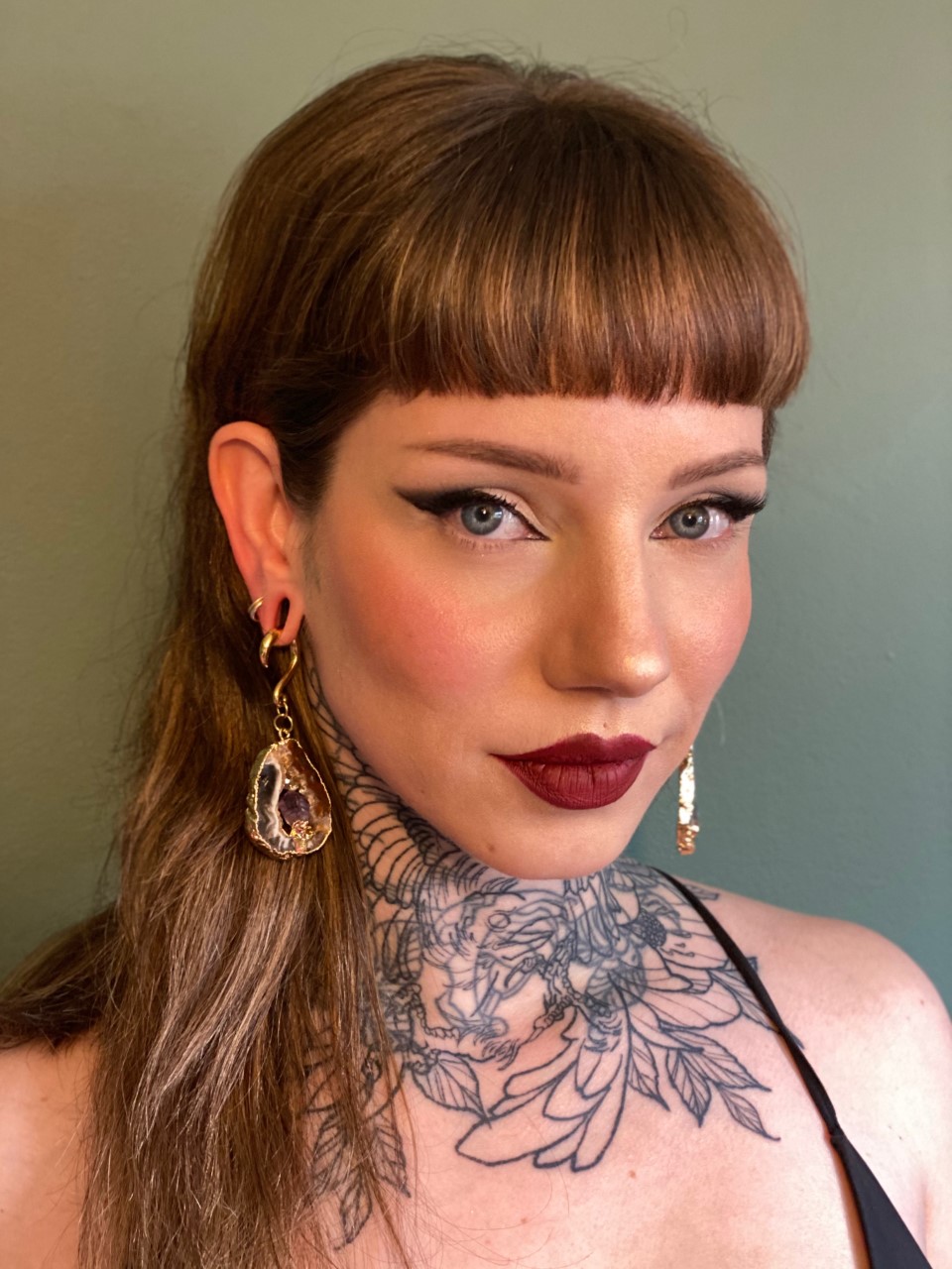 Girl wearing  Gold Hook Geode Slice Crystal Ear Weights (Pair)