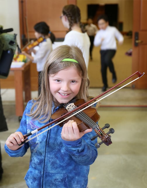 Ricard Bunnel G1 Student Violin Outfit in action