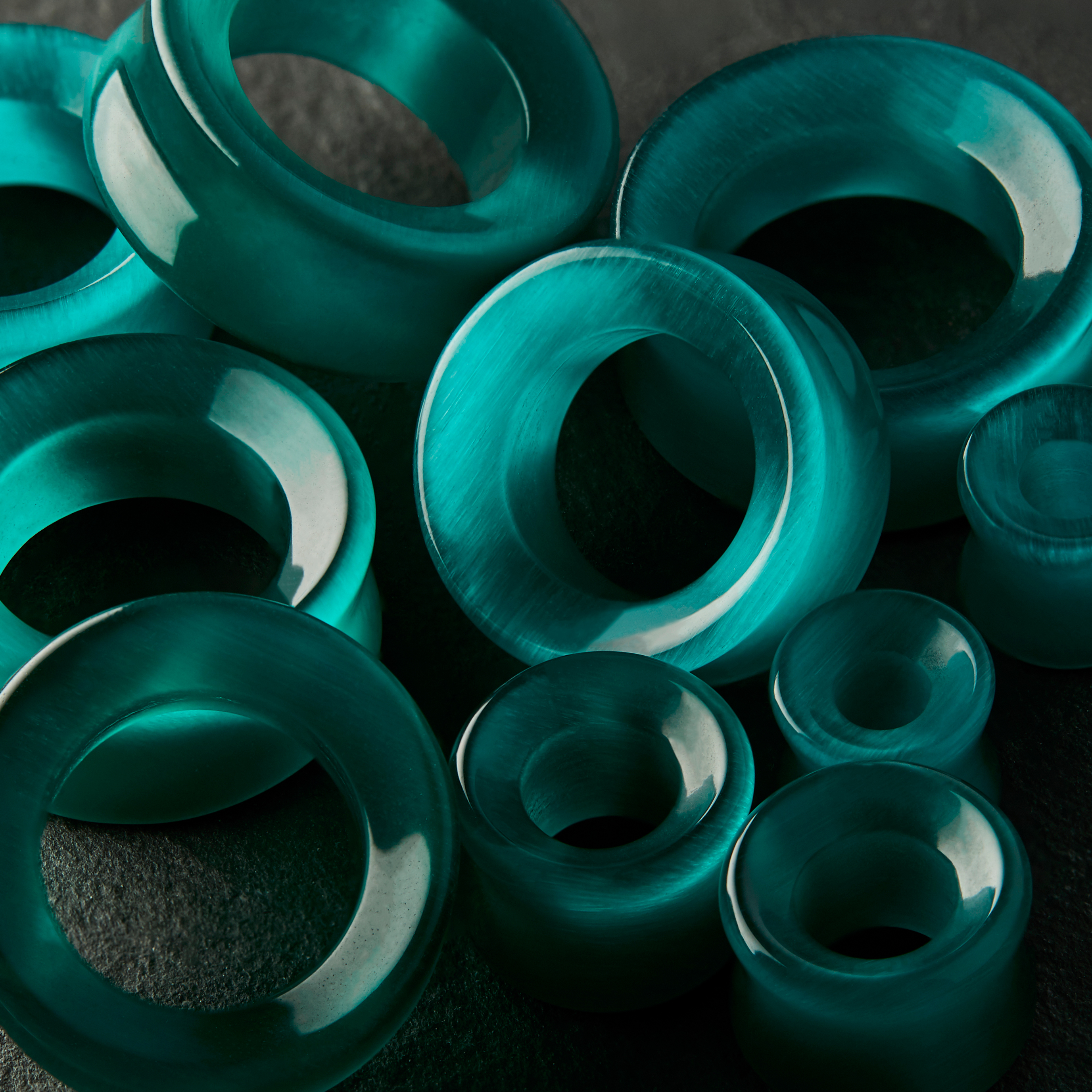 Pretty  Green Cats Eye Glass Ear Tunnel