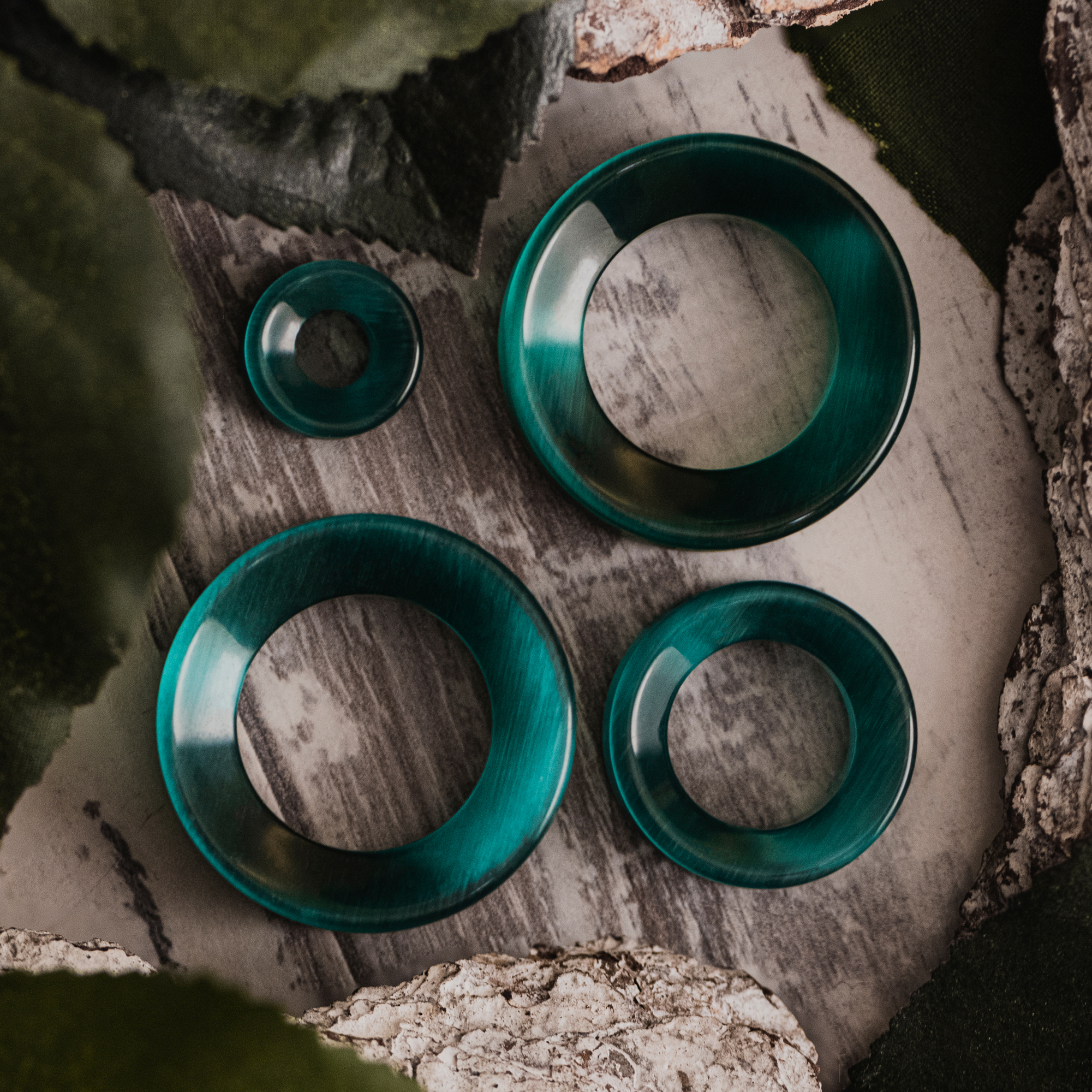 Beautiful  Green Cats Eye Glass Ear Tunnel