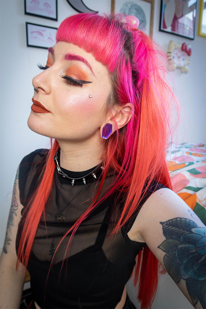Girl wearing emo  Iridescent Purple Coffin  Glass Plug / Gauge