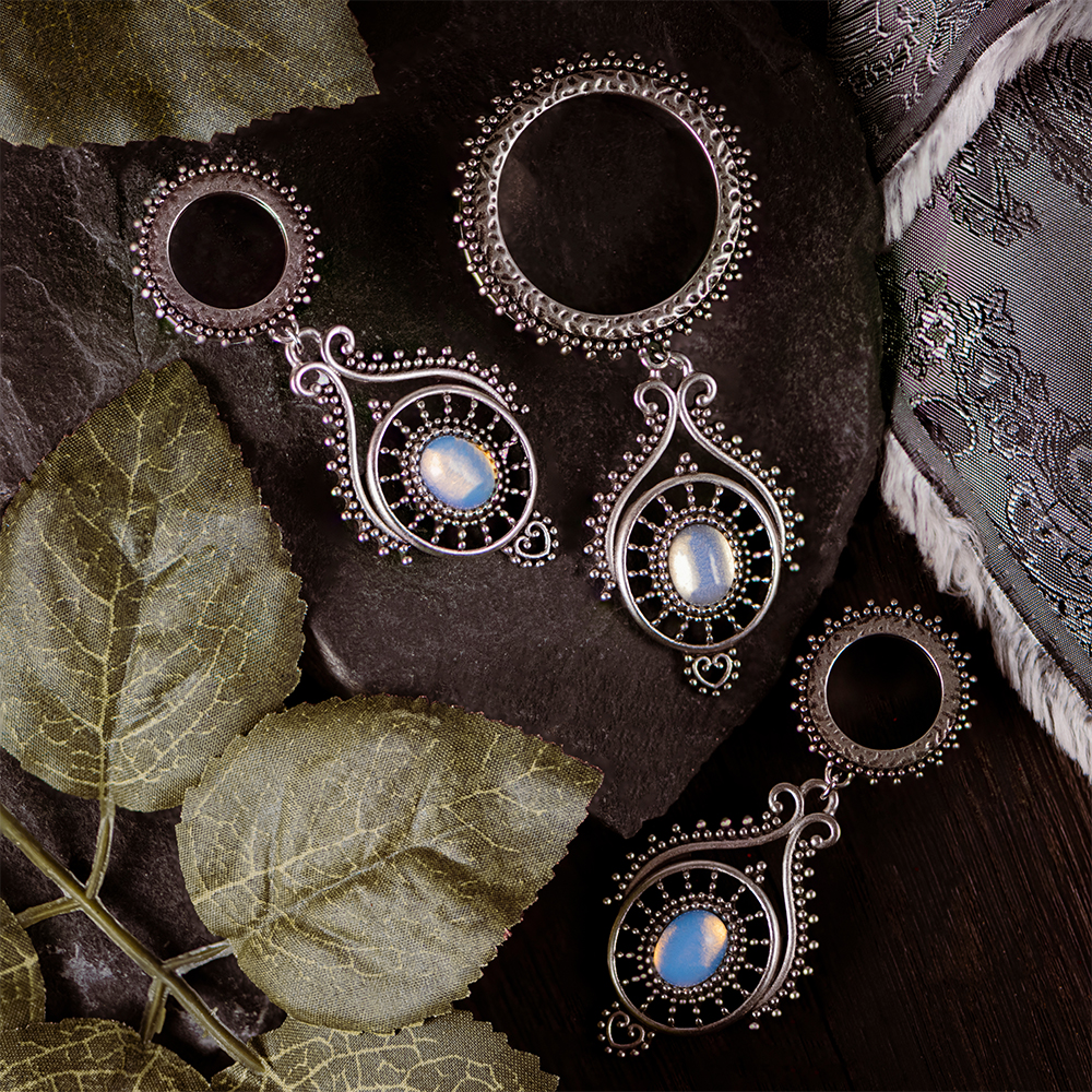  Verzierter Opal- und Silver Dangle Plug / Tunnel / gauge