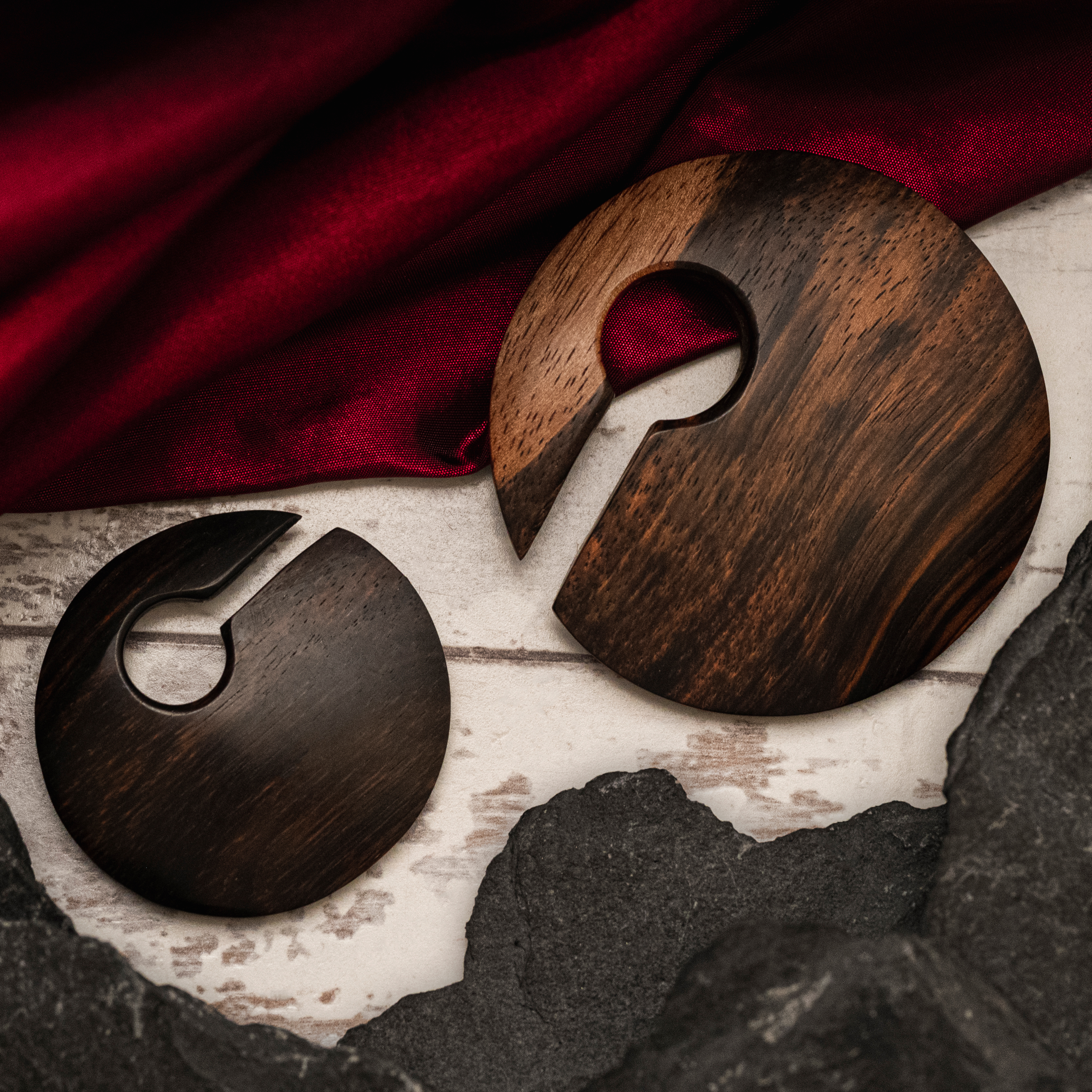 Ebony - Offset Keyhole Wooden Ear Weights (Pair) Ebony - Offset Keyhole Wooden Ear Weights (Pair)