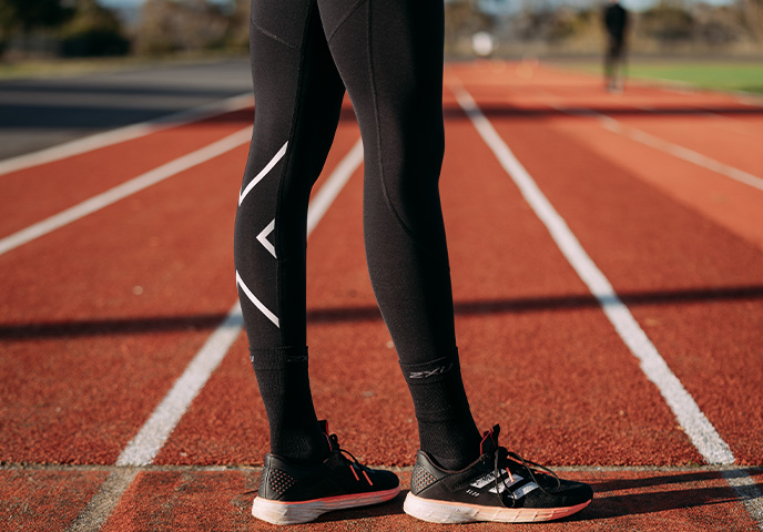 2XU Mid-rise printed compression leggings for women - Soccer Sport