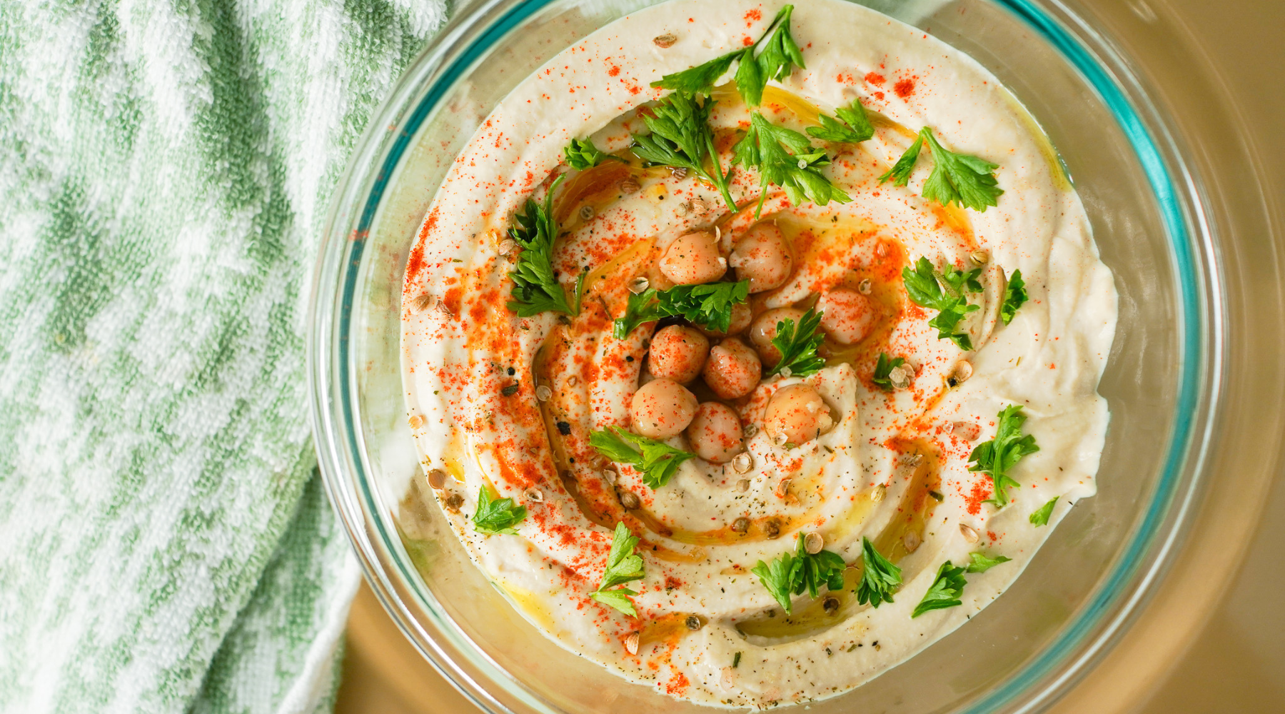 EASY, CREAMY HOMEMADE HUMMUS