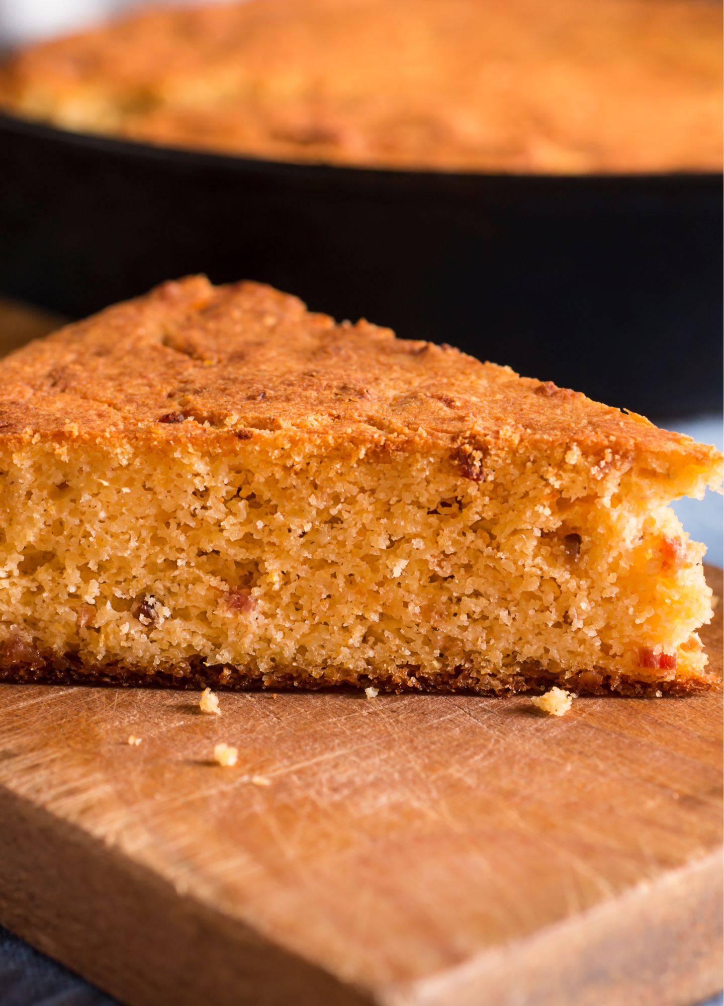 HOMEMADE CORNBREAD