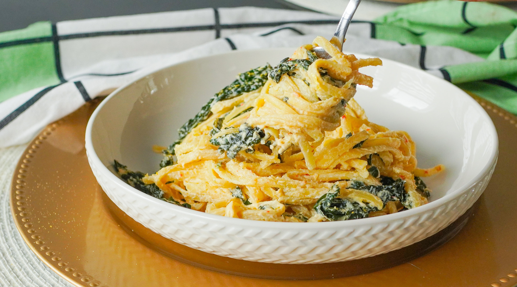 DAIRY-FREE LEMON GARLIC PASTA WITH SUNFLOWER CREAM SAUCE