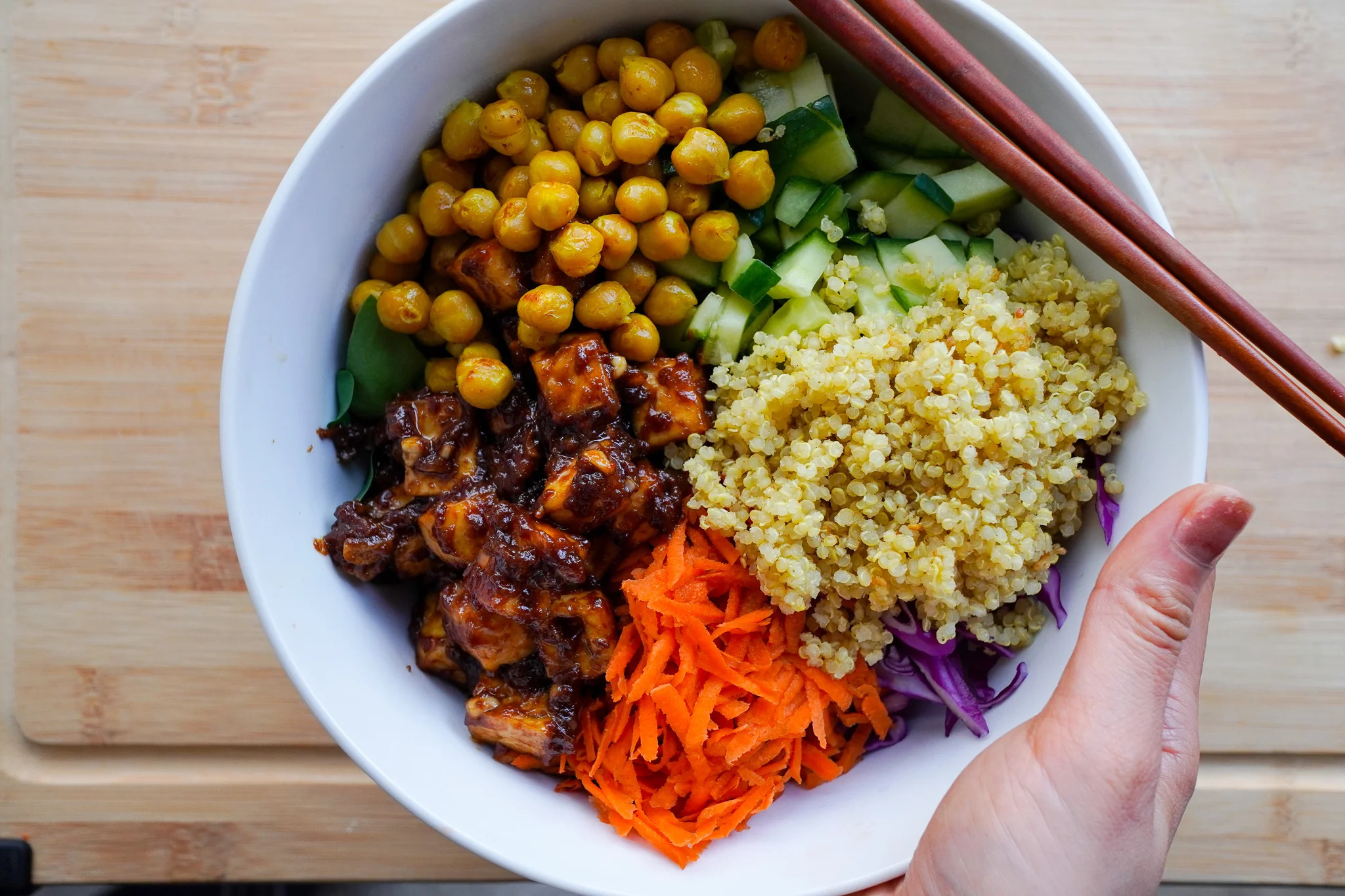 PROTEIN-PACKED PEANUT SATAY SALAD