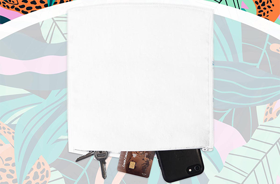 Cabaia Cabaïa réinvente les accessoires et vêtements pour les femmes, hommes et enfants : Bonnets, Sacs, Écharpes, Chaussettes, Serviettes de plage