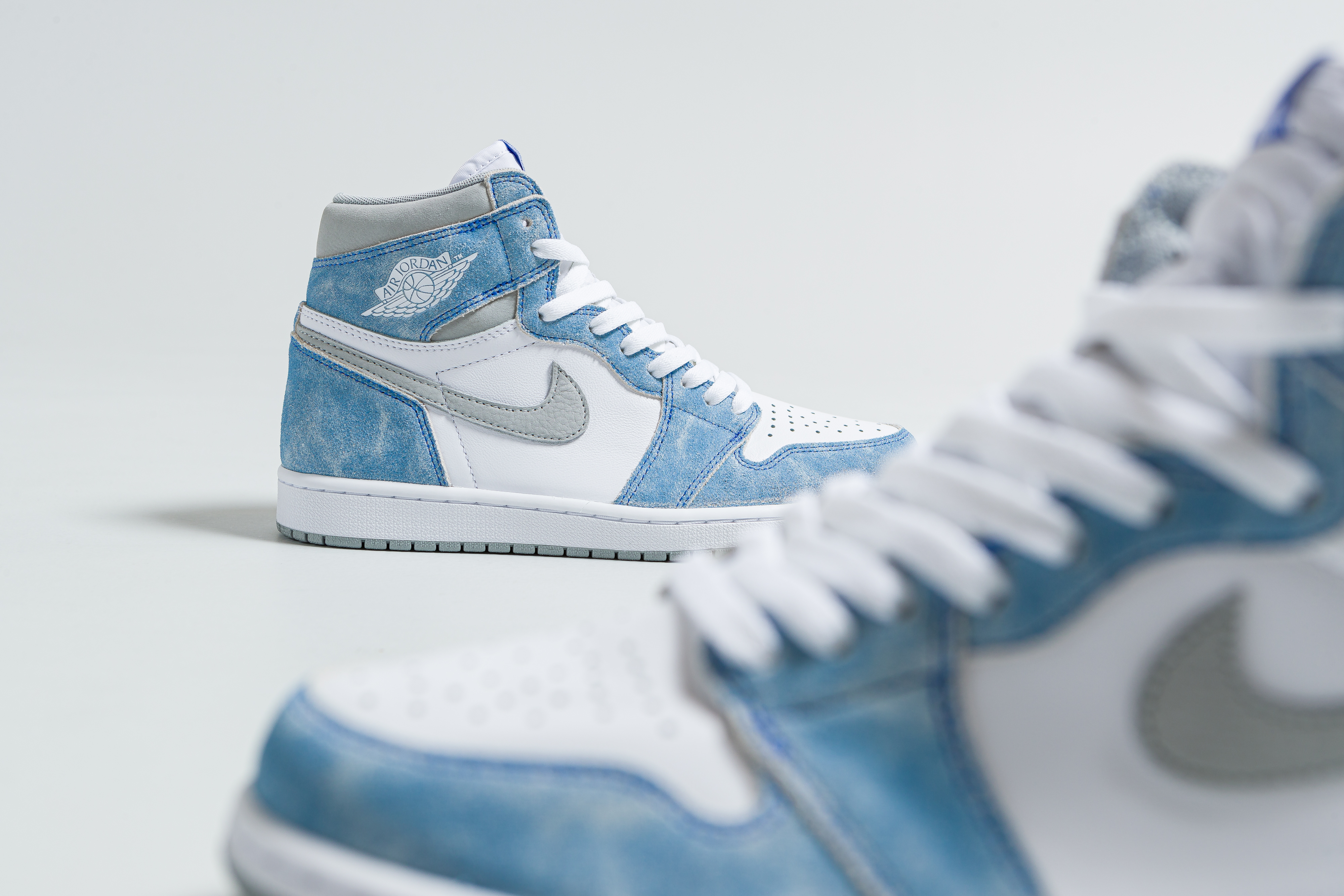 Jordan Air Jordan 1 Retro High Og Hyper Royal Up There Jordan Air Jordan 1 Retro High Og Hyper Royal Up There