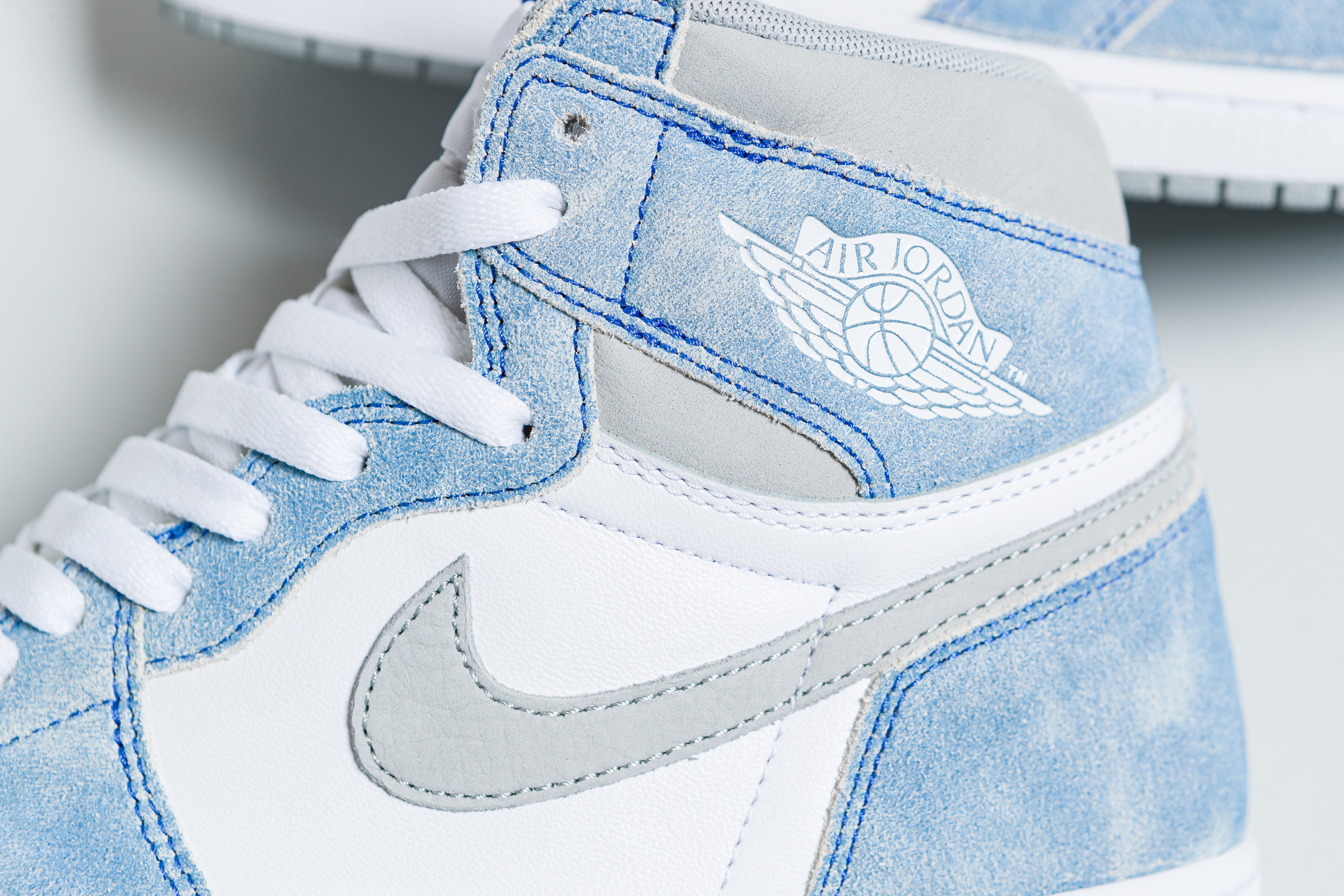 Jordan Air Jordan 1 Retro High Og Hyper Royal Up There Jordan Air Jordan 1 Retro High Og Hyper Royal Up There