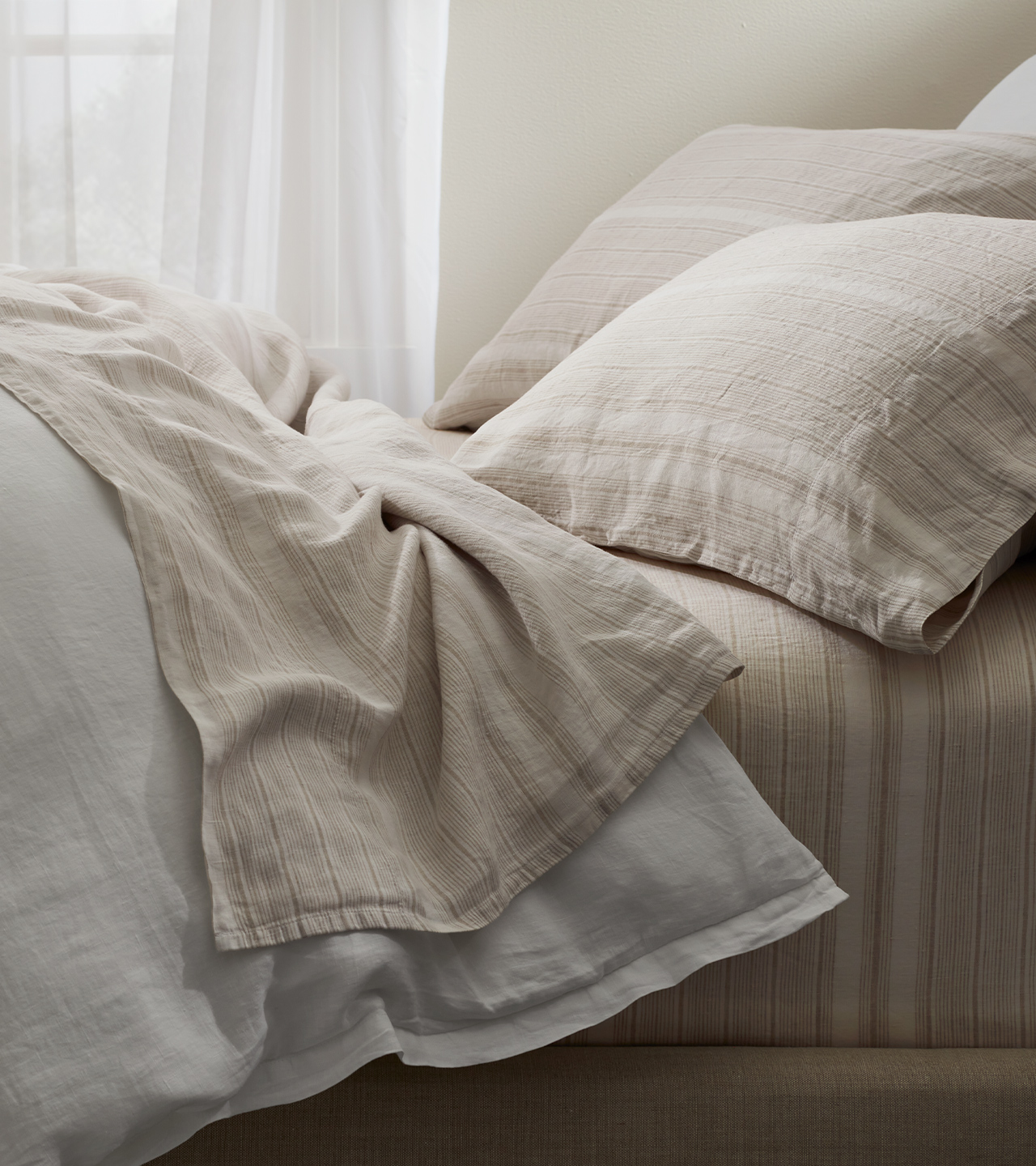 Linen Stripe Pillowcase Set | Boll & Branch®