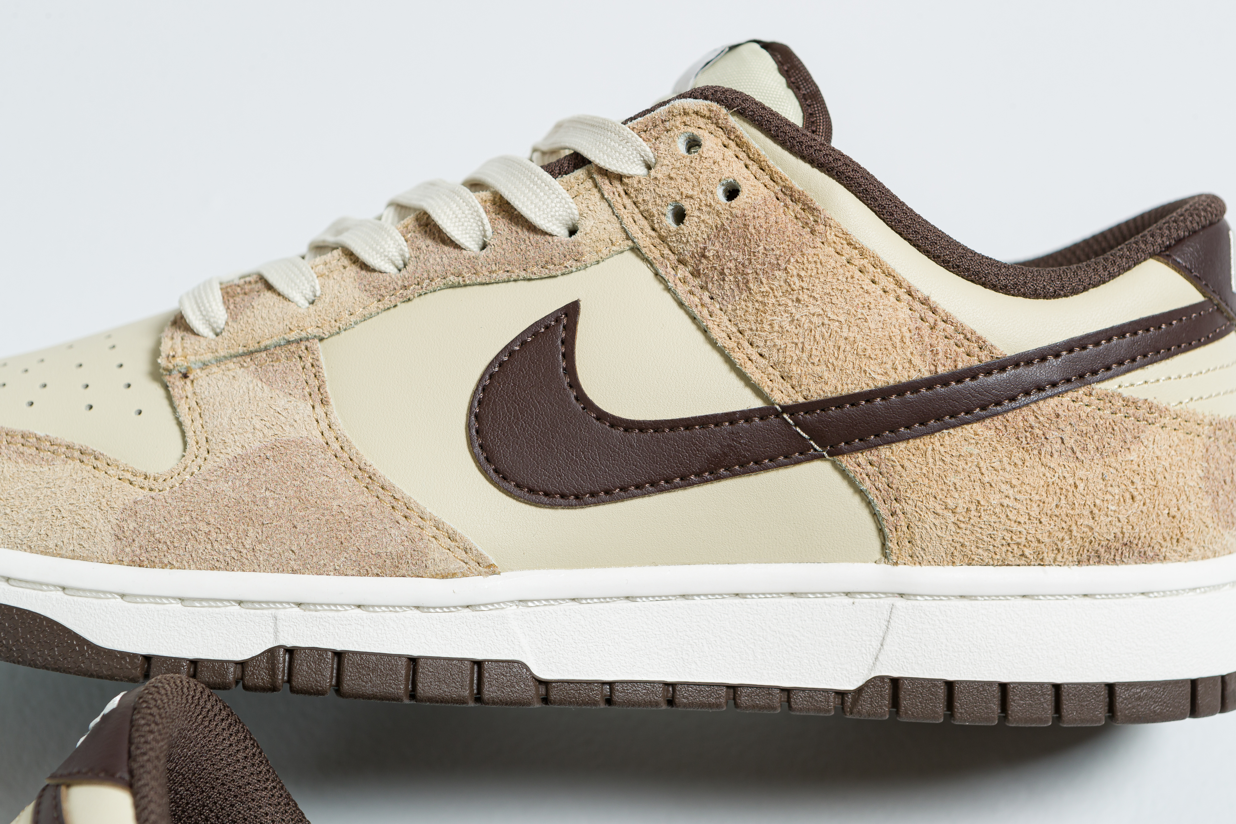 Nike | Dunk Low Retro PRM - Beach/Baroque Brown-Canvas-Sail | Up There