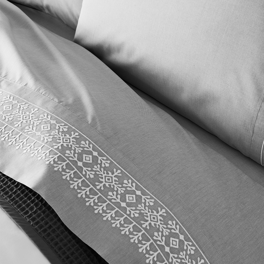 Chambray Embroidered Cottonfield Sheet Set