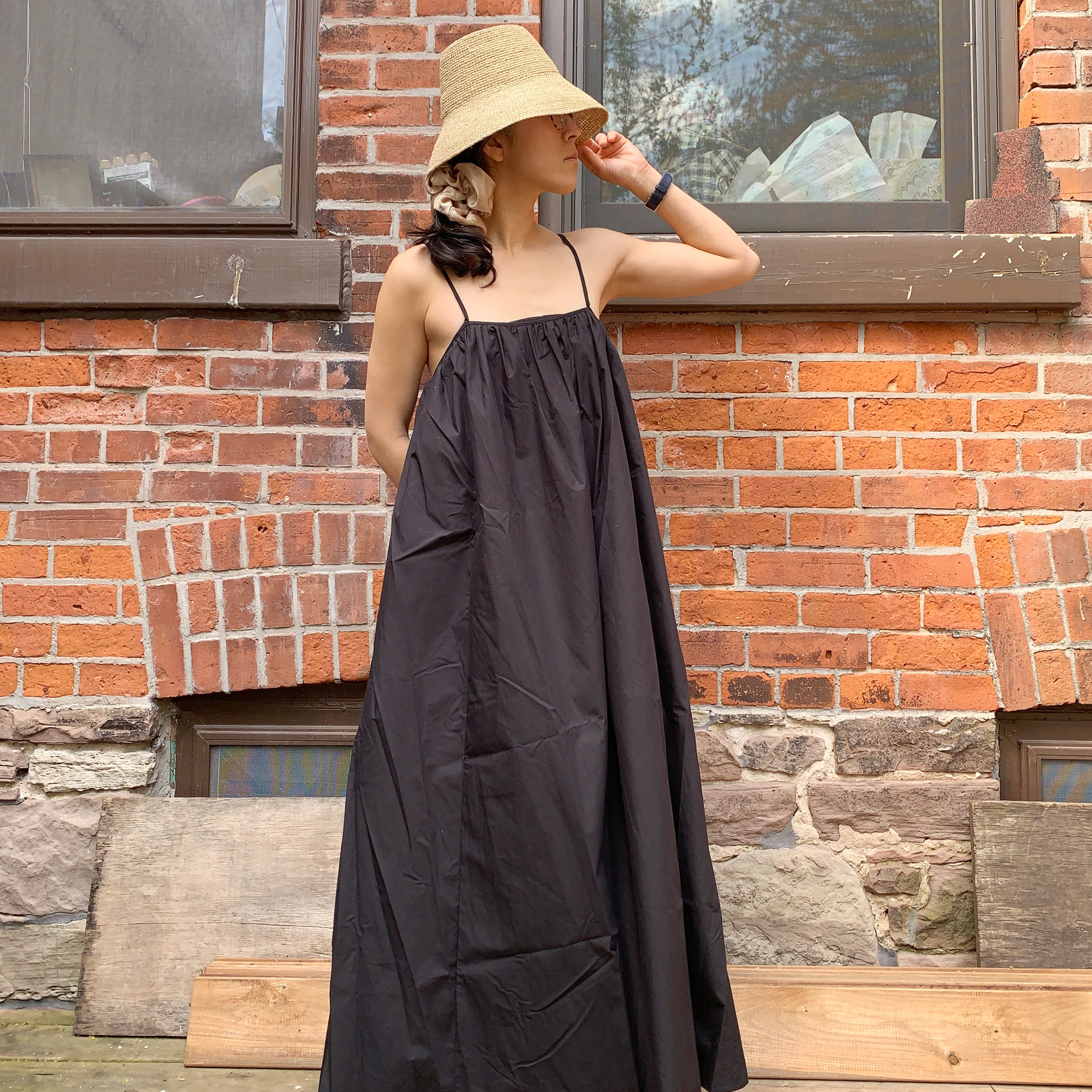 https://shainamote.com/products/hyeres-dress-in-onyx