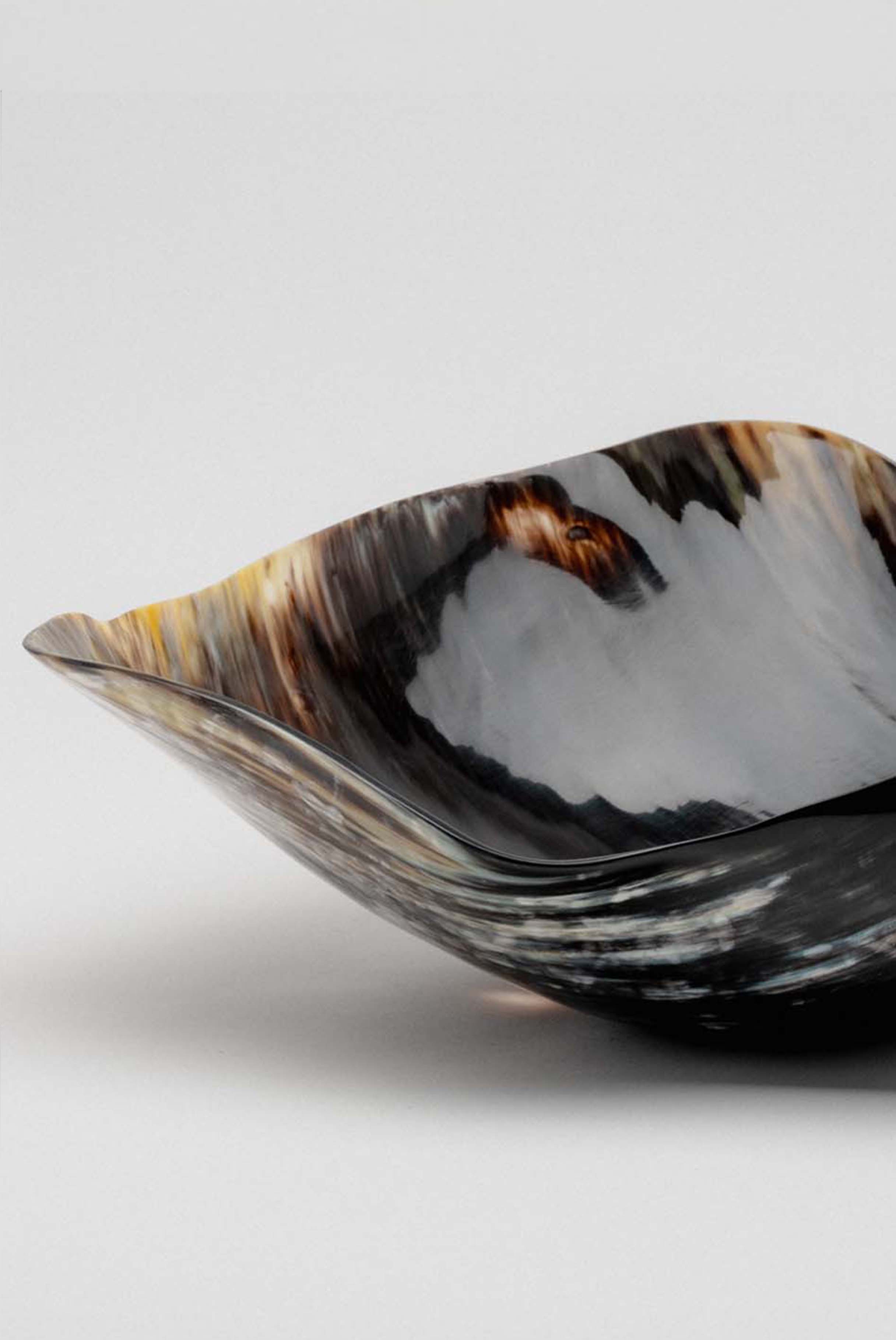 Product Image: Curved Horn Bowl - Dark