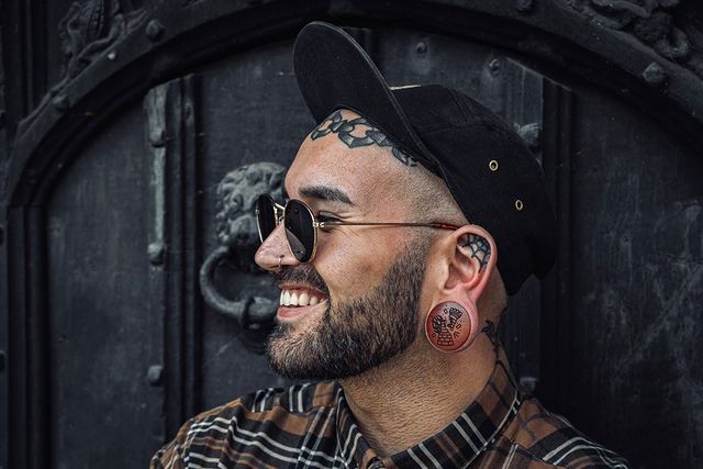  Burning Rook Tattoo Plug / Gauge - Saba Wood | Konvexe Doppelaufgeweitet