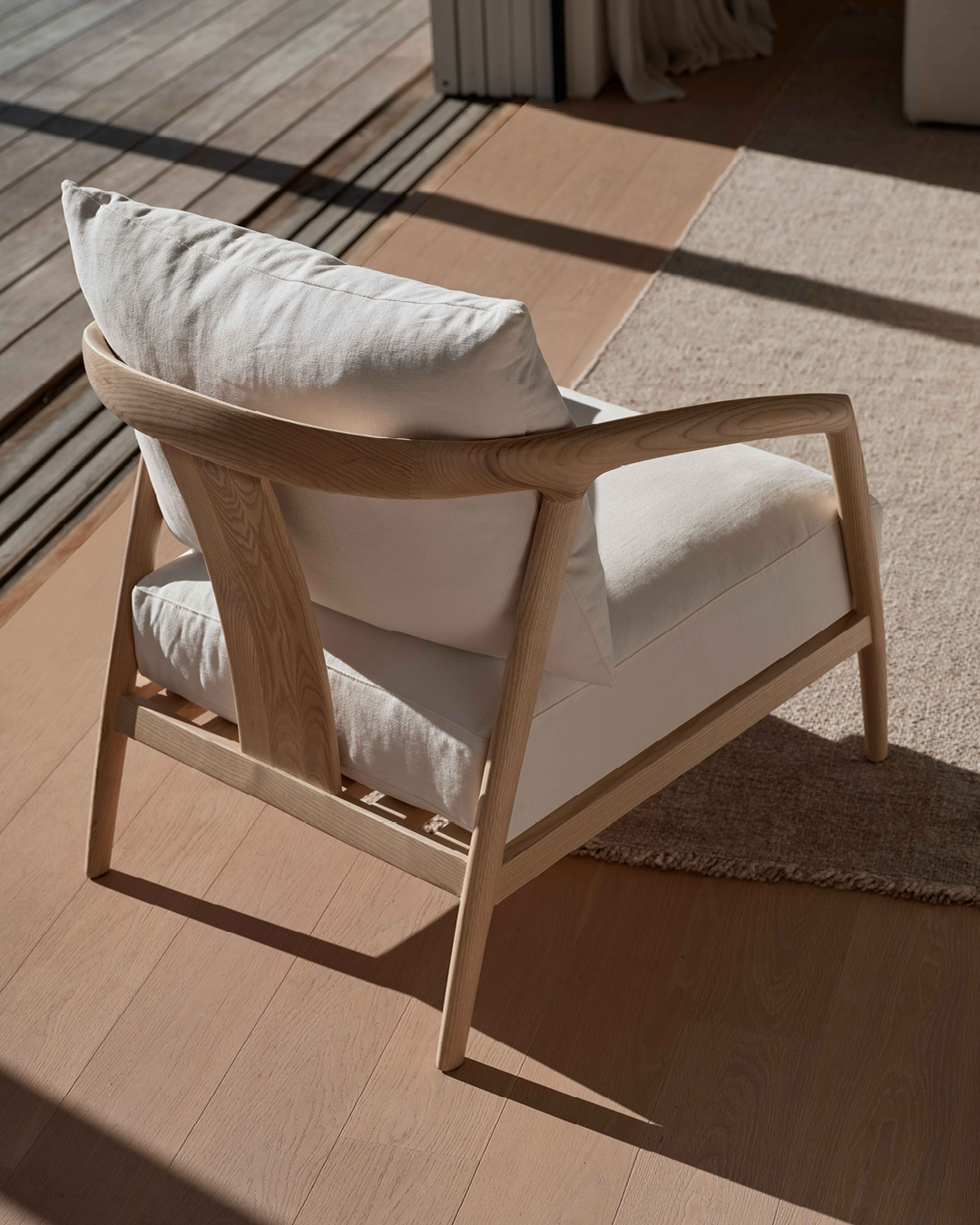 Natural Maki Armchair