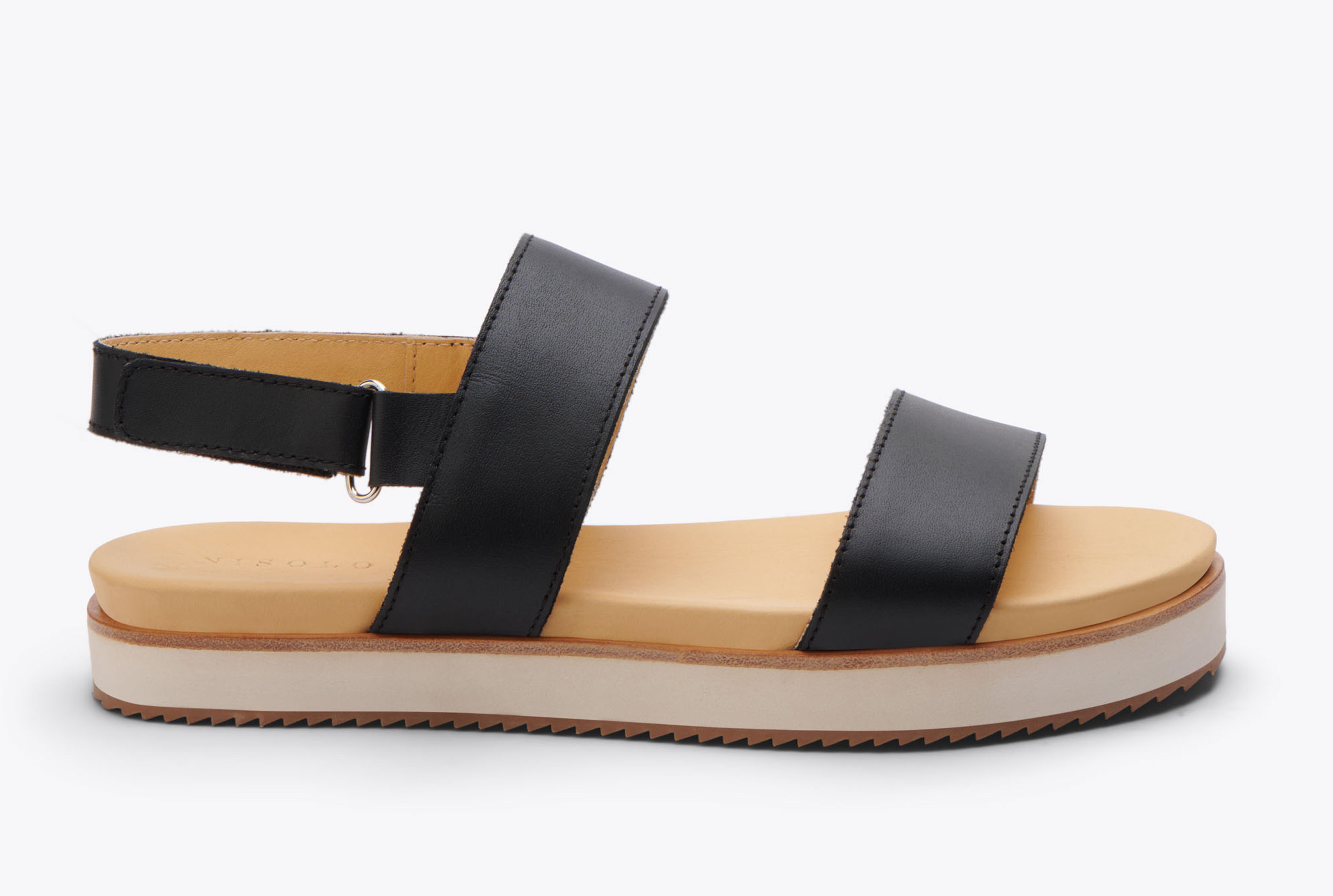 Nisolo Go-To Flatform Sandal Black - Every Nisolo product is built on the foundation of comfort, function, and design. 