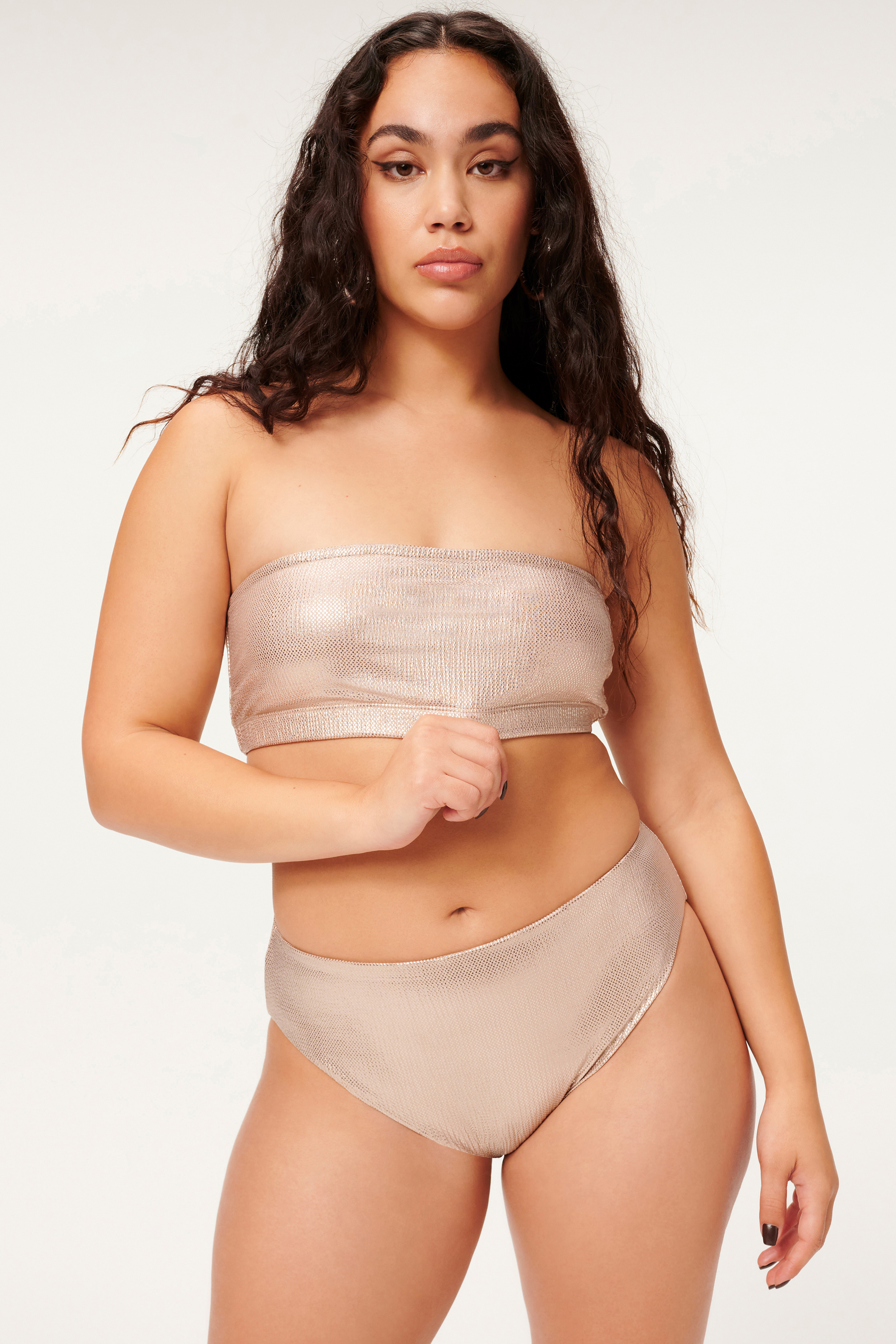 METALLIC FOIL BETTER BAND TOP in ROSE METALLIC001 styled with our METALLIC GOOD WAIST BOTTOM in ROSE METALLIC001