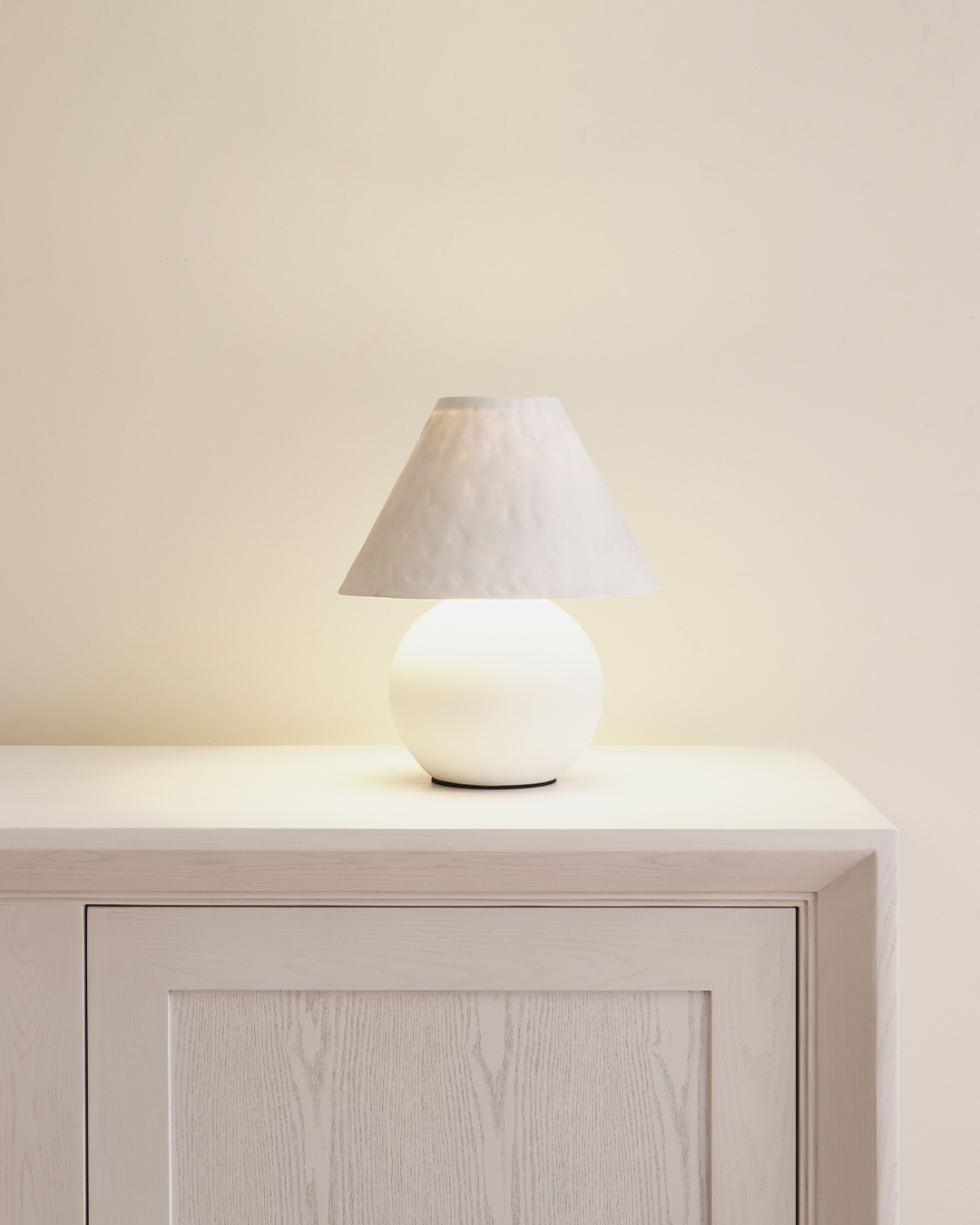 Resin Pelleni Lamp