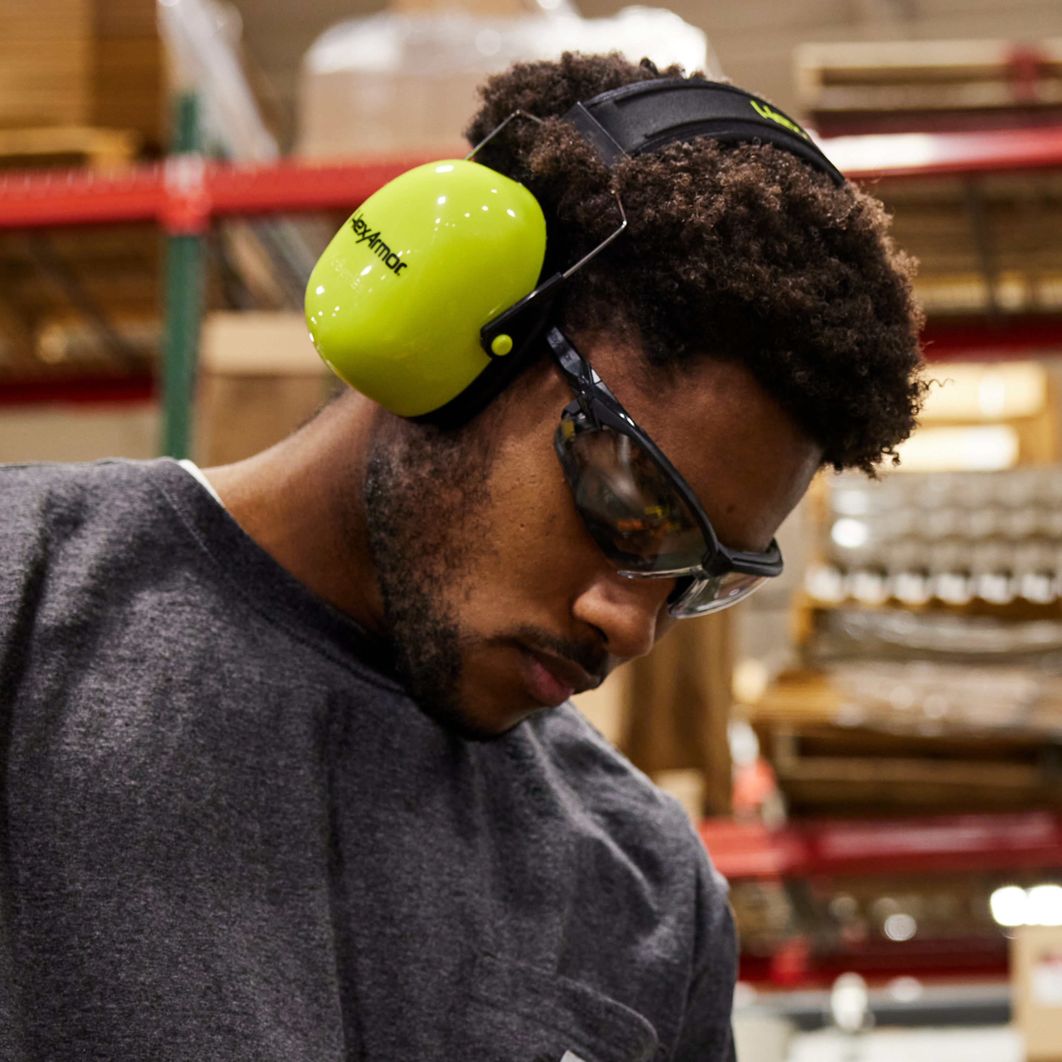 FIGHT FOGGING AND LENS SCRATCHING WITHOUT HASSLE