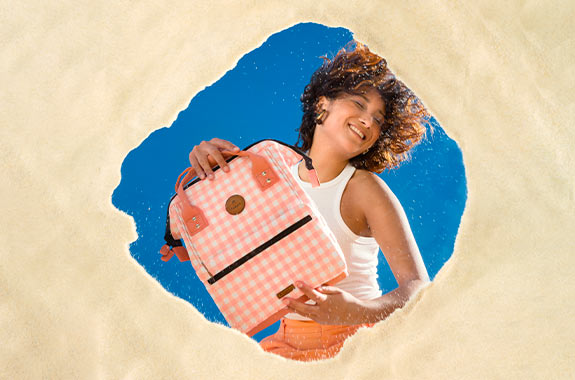 Cabaïa Europe We produced cruelty free and highly colored, beanies, socks, backpacks, towels for men, women, kids. Our accesories all have their own ingeniosity to discover.