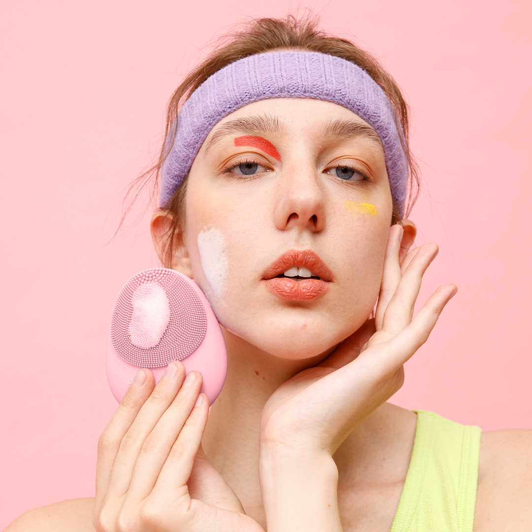 Fancii Isla Sonic Facial Cleansing Brush provides a deep clean