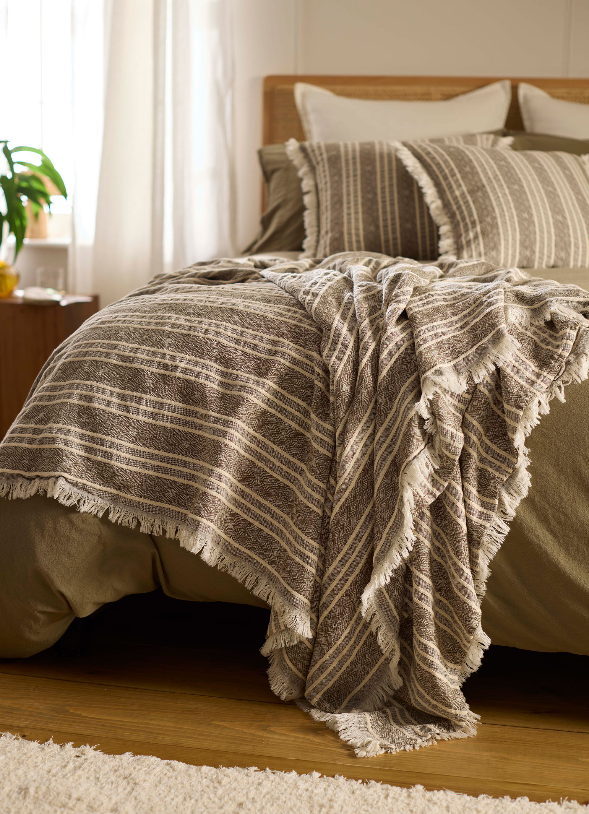 30% Off Throws & Cushions collection image
