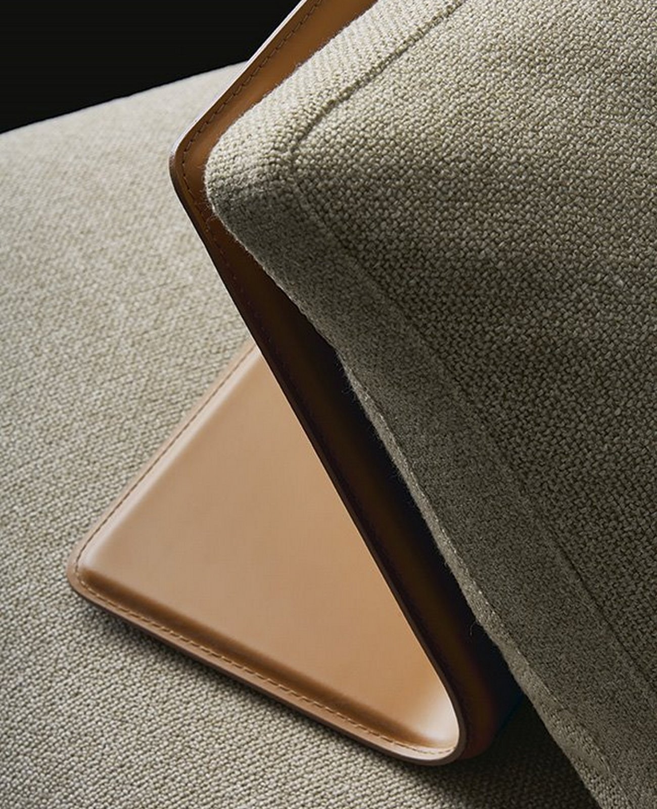 Westside Sofa by Jean-Marie Massaud | Poliform