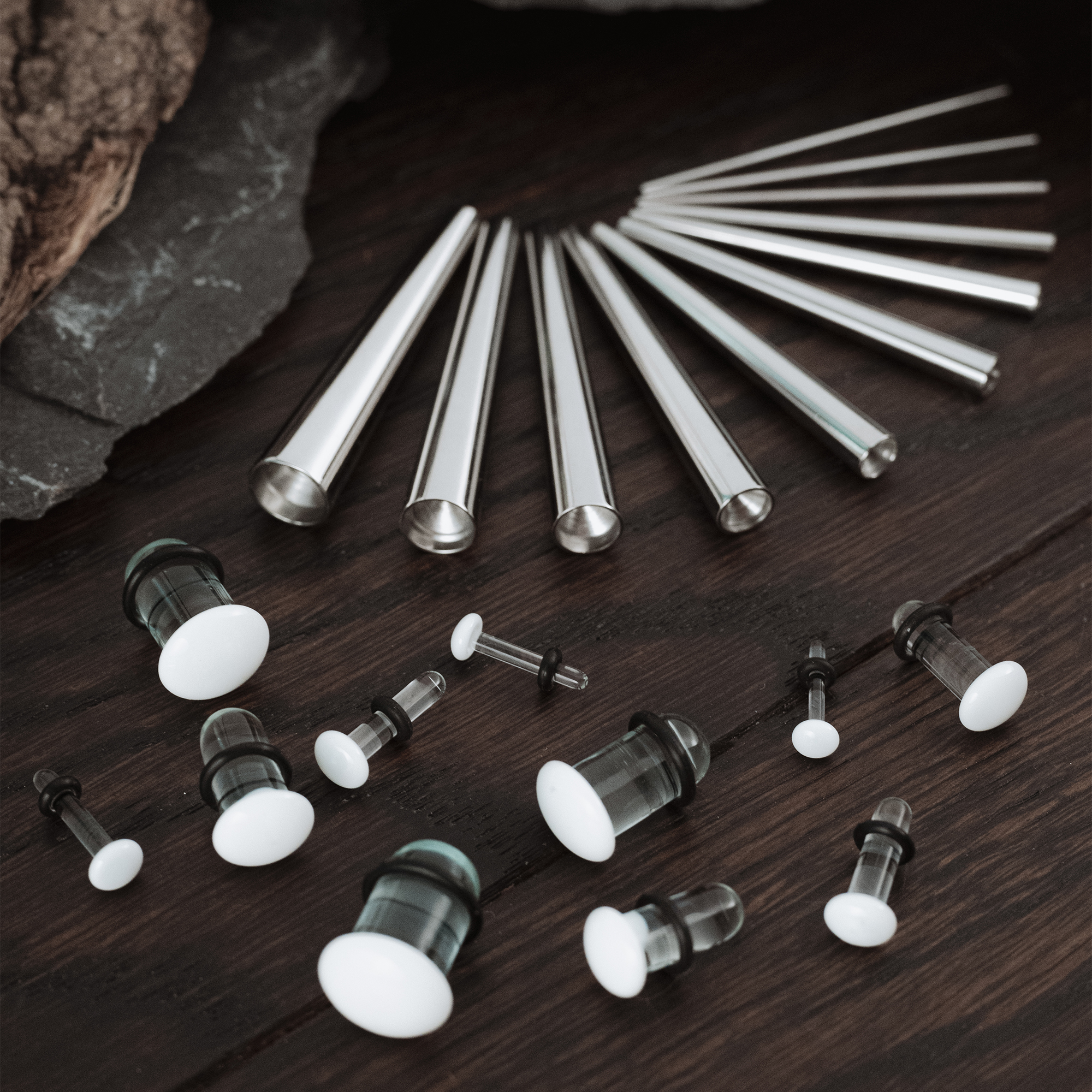 White & Clear Glass Single Flare Plug, Gauge With Insertion Tapers - Custom Plugs  Beginners Ear Stretching Kit for Ears - 33 Piece Pack - Includes Surgical Steel Tapers & Clear - White Glass Plug / Gauge