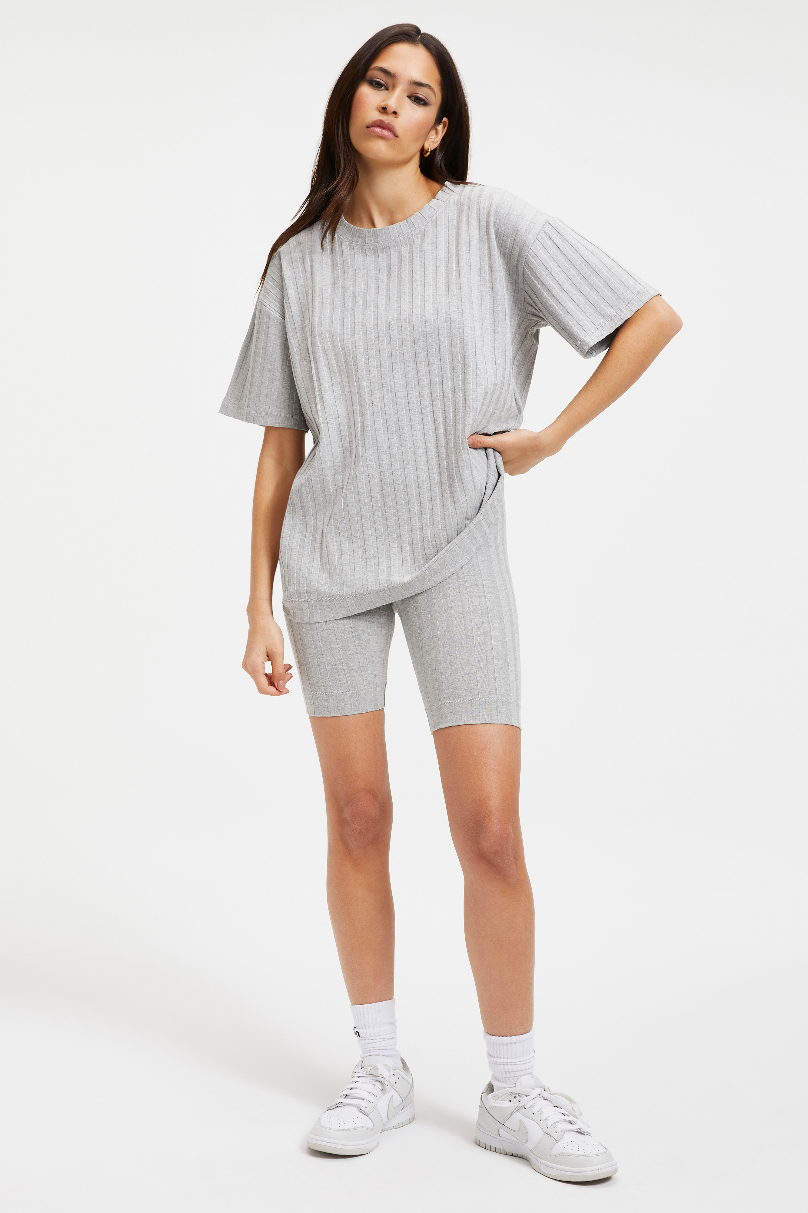 RIBBED BOYFRIEND TEE in HEATHER GREY001 styled with our '90S RIBBED BIKER SHORT in HEATHER GREY001, or '90S RIBBED PANT in HEATHER GREY001