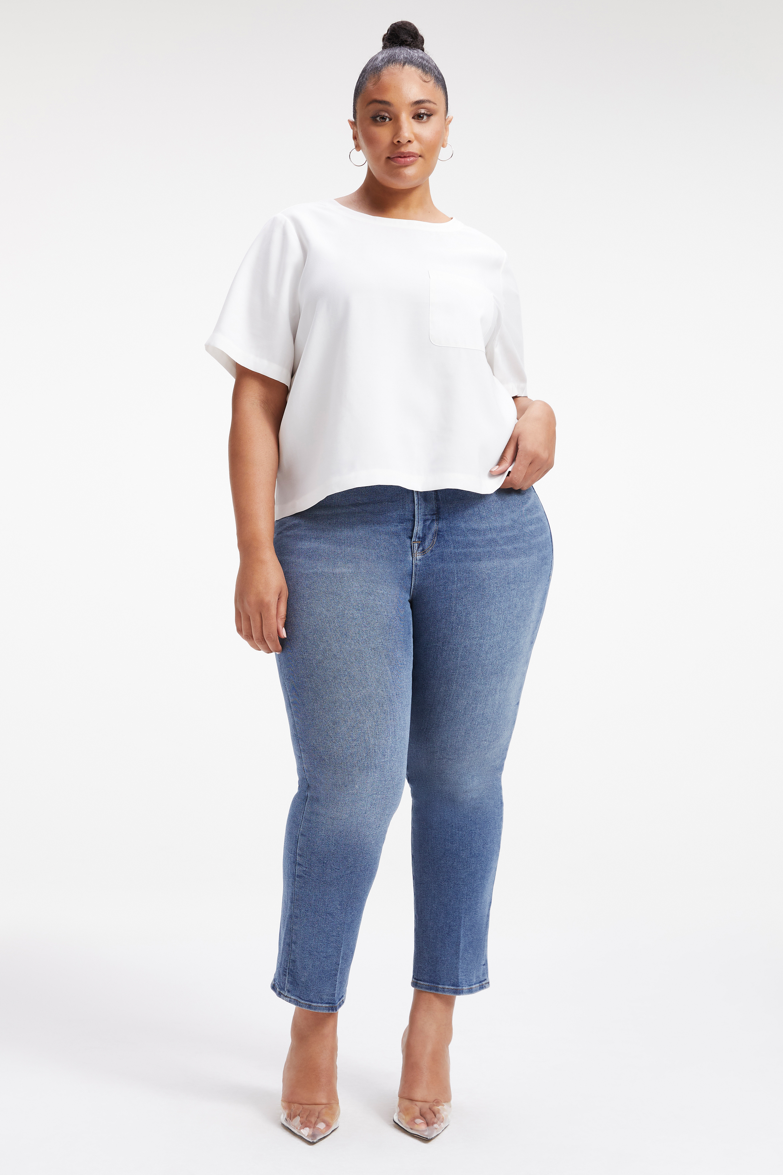 WOVEN POCKET TEE in IVORY001 styled with our GOOD MOM in INDIGO047, or GOOD LEGS CROP RAW HEM in BLUE835