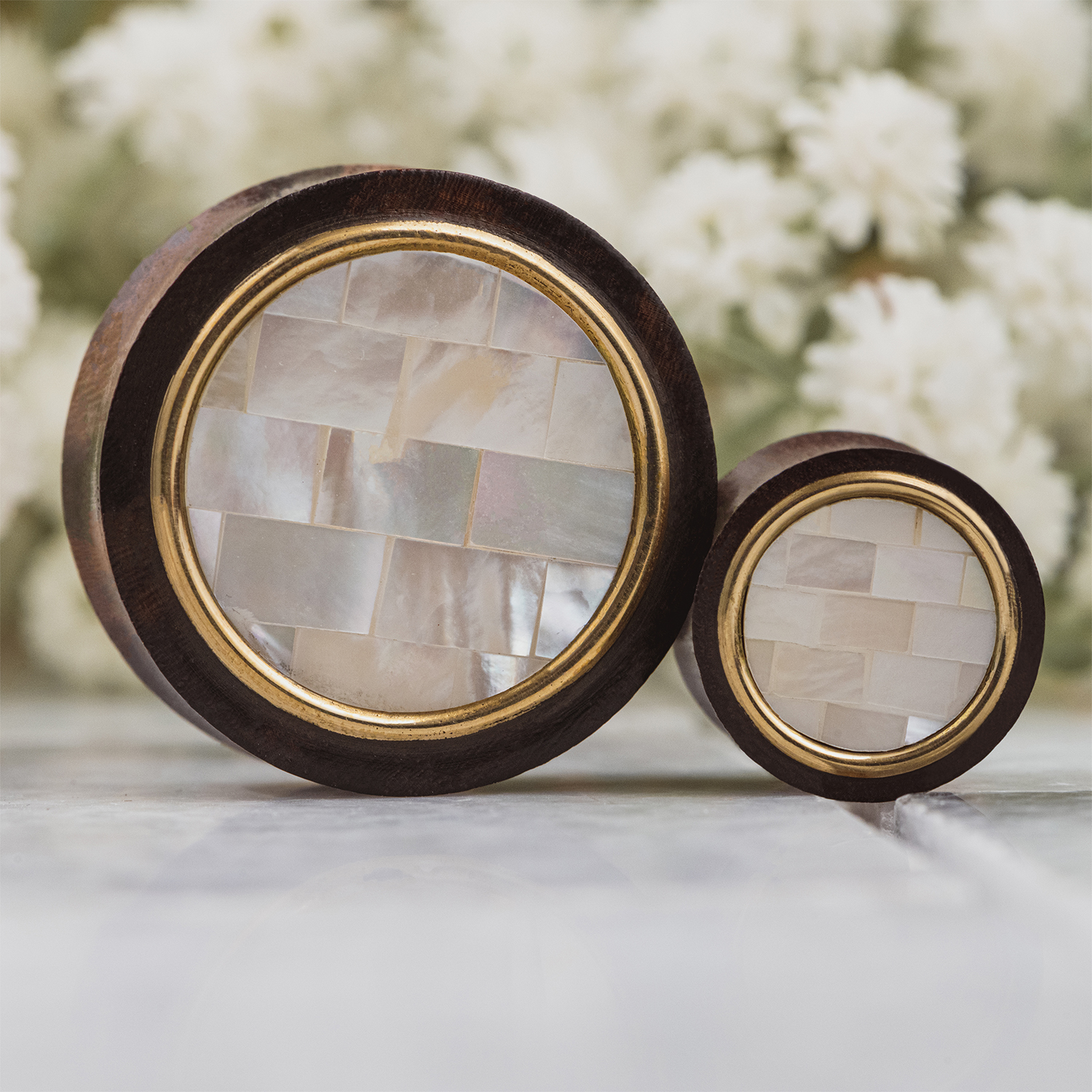  Sono & Weiß geflieste Perlmutt Holz Ohr Plug / Gauge