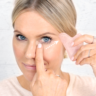 Gua Sha how to use - Use 4 - Step 1