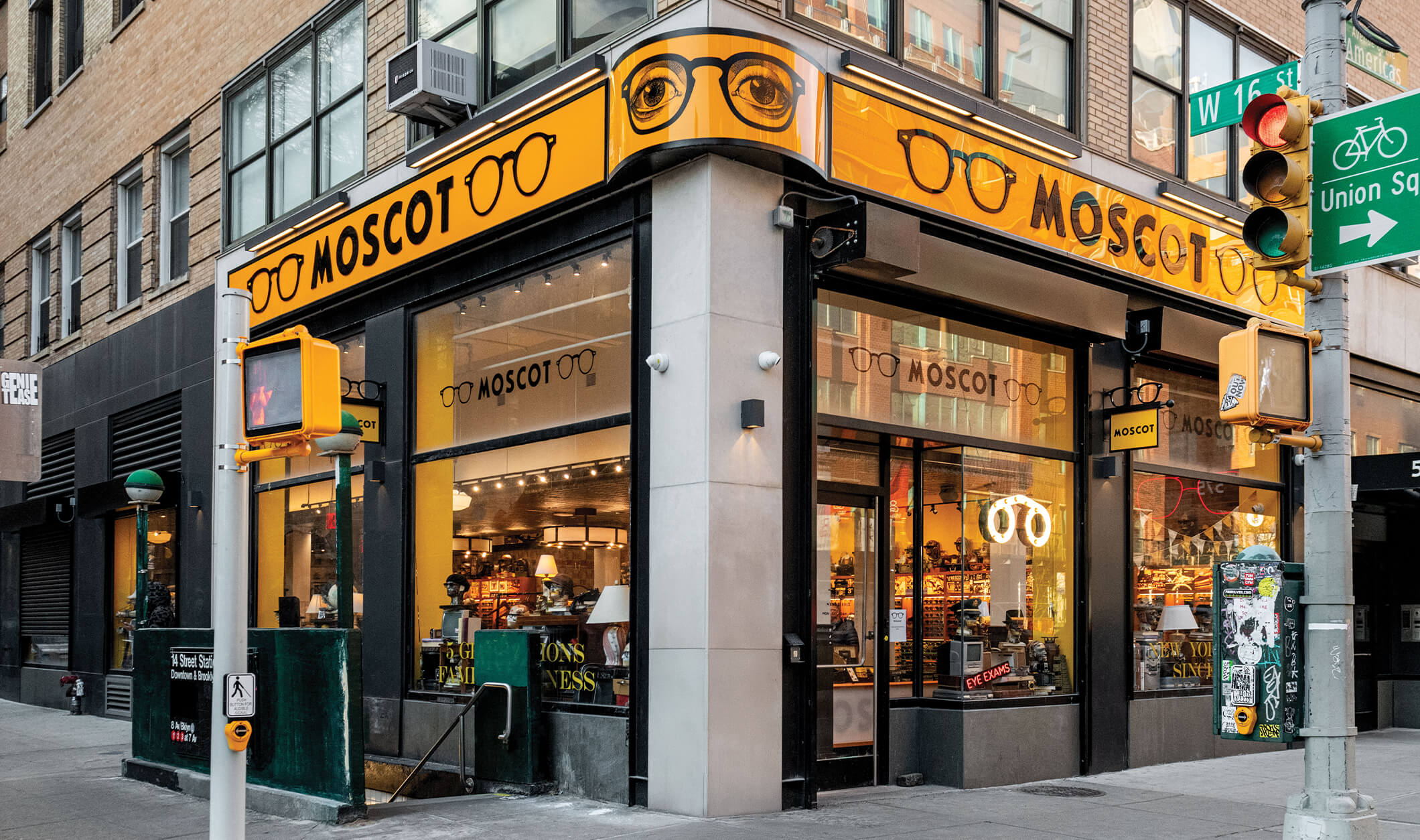 The MOSCOT Union Square Shop exterior