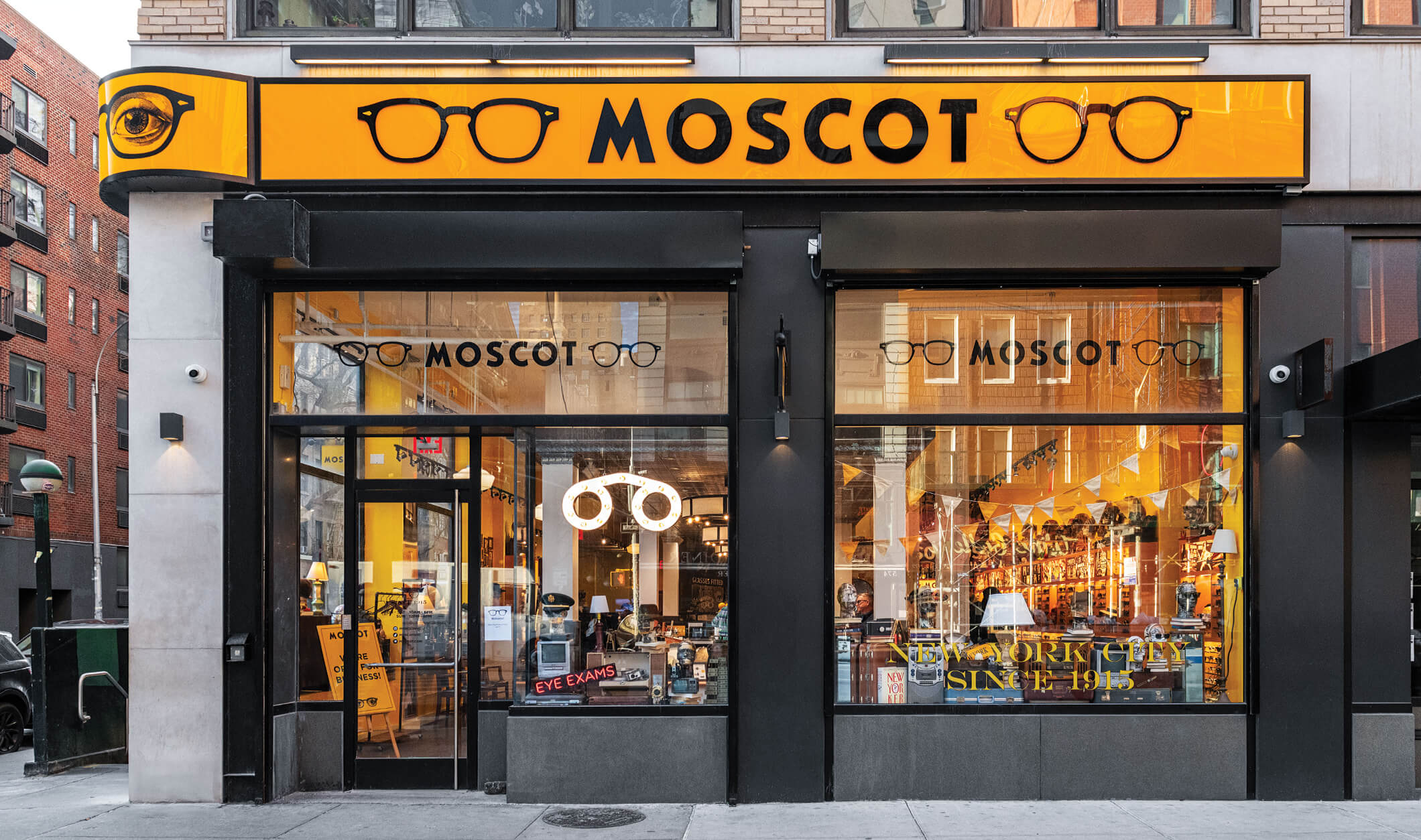 The MOSCOT Union Square Shop exterior