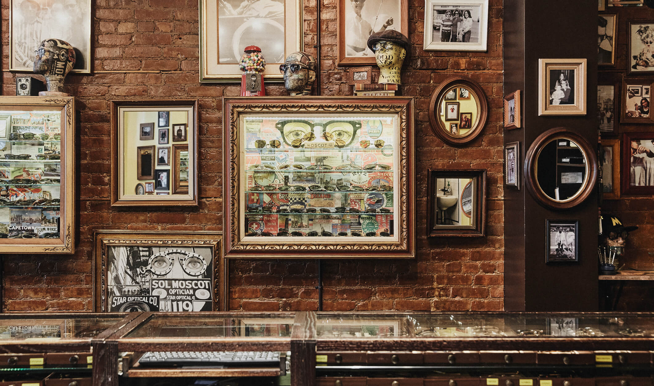 The MOSCOT Brooklyn Shop interior 2