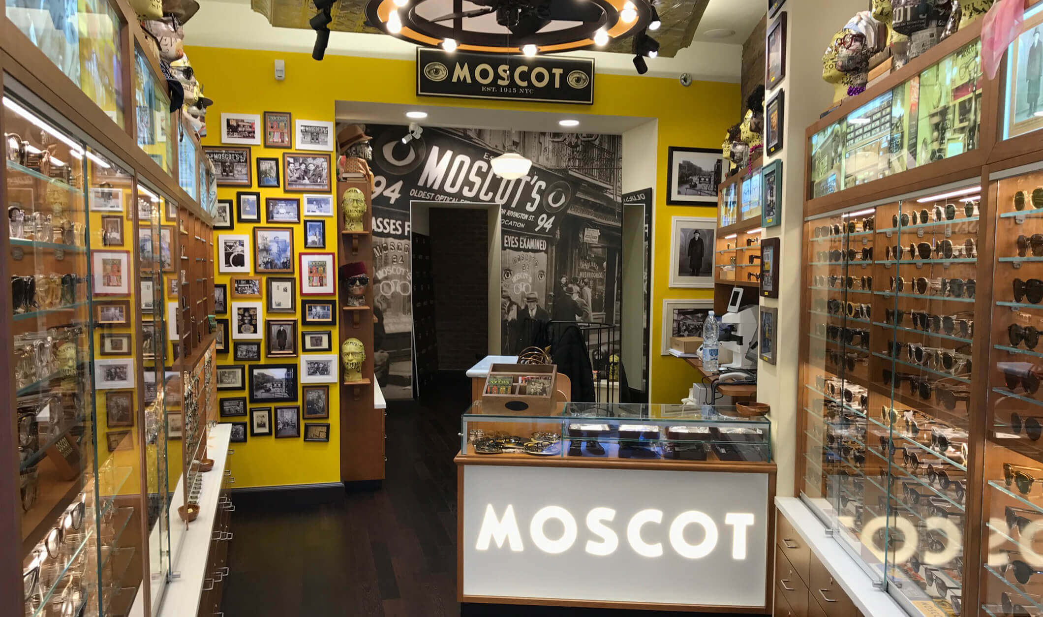 MOSCOT Rome Shop | Locations | MOSCOT