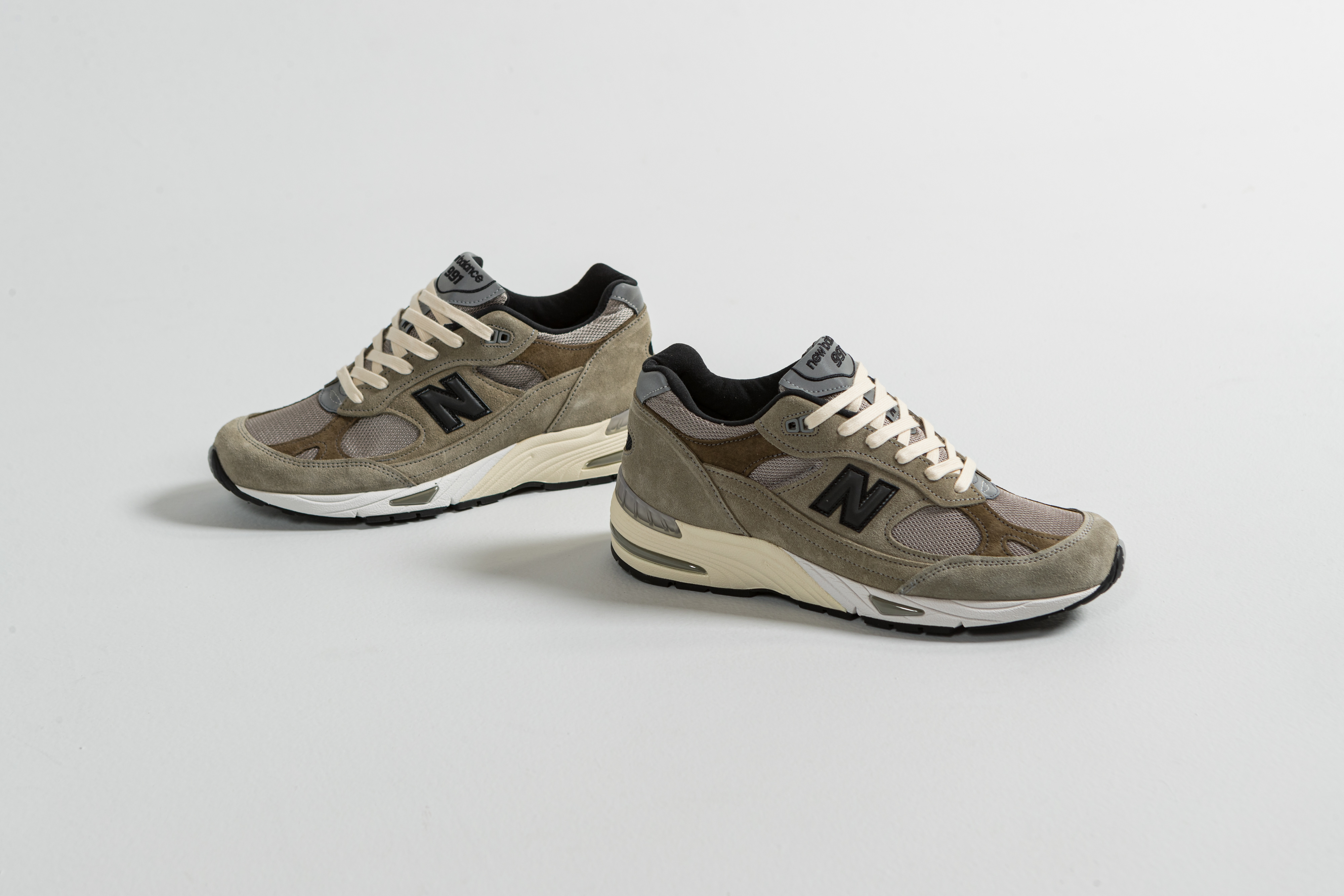 New Balance × jjjjound M991JJA-