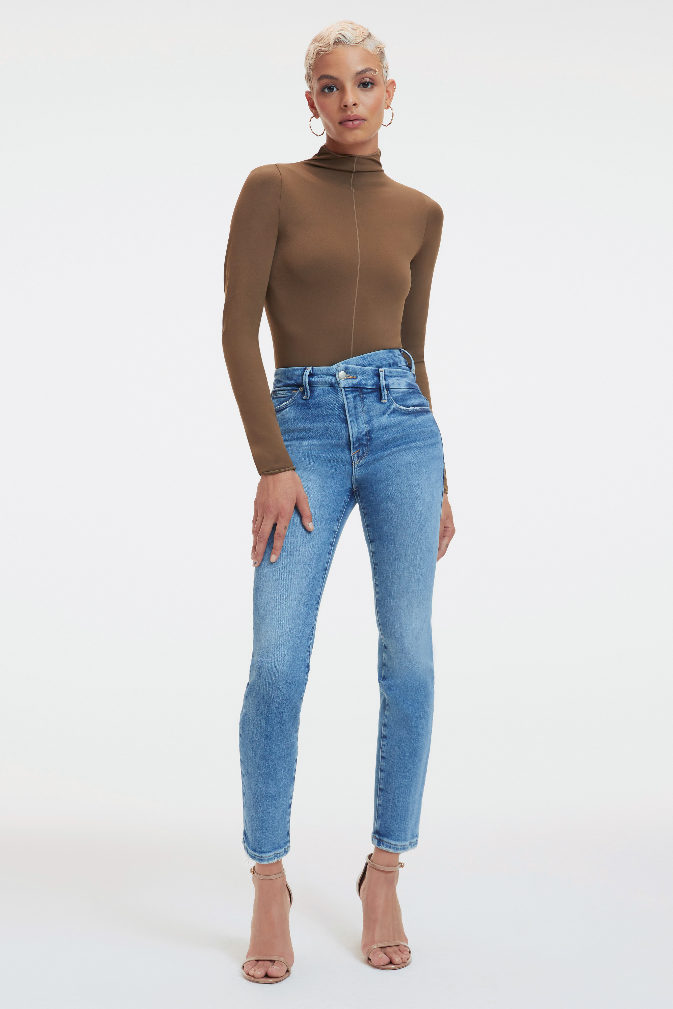 Styled with GOOD CLASSIC SLIM STRAIGHT LIGHT COMPRESSION JEANS | INDIGO268