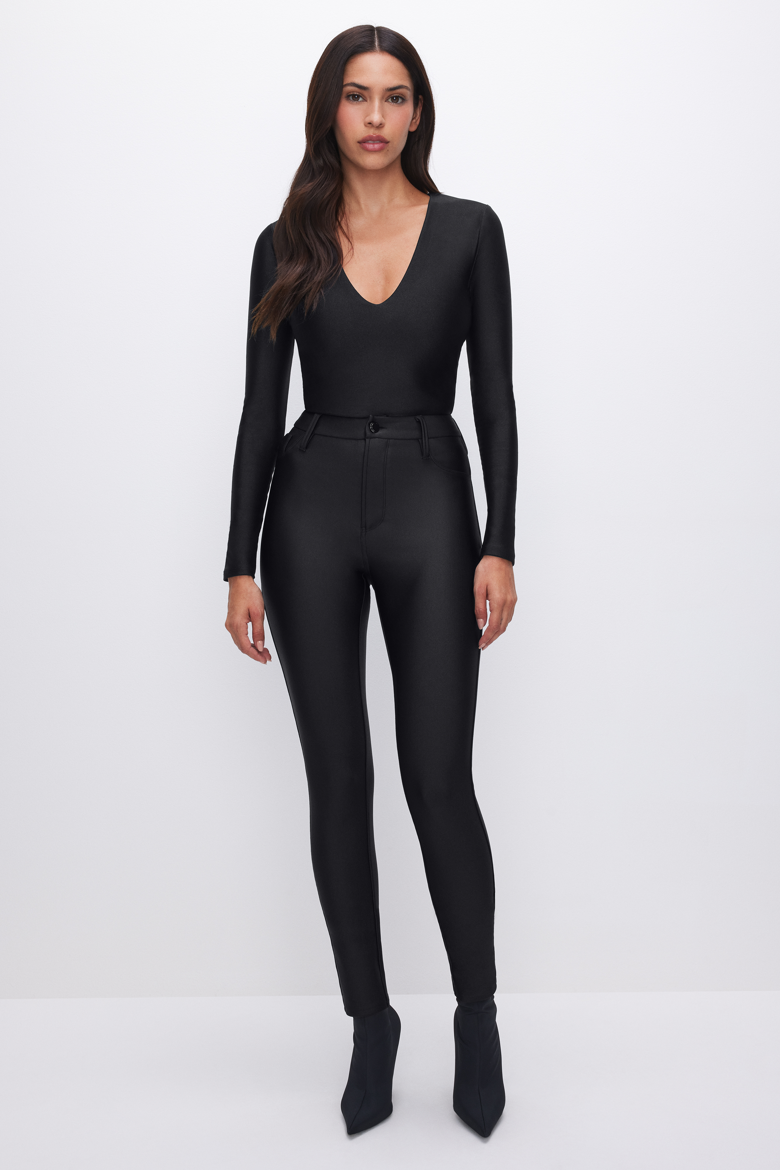 Styled with COMPRESSION SHINE GOOD WAIST LEGGINGS | BLACK001