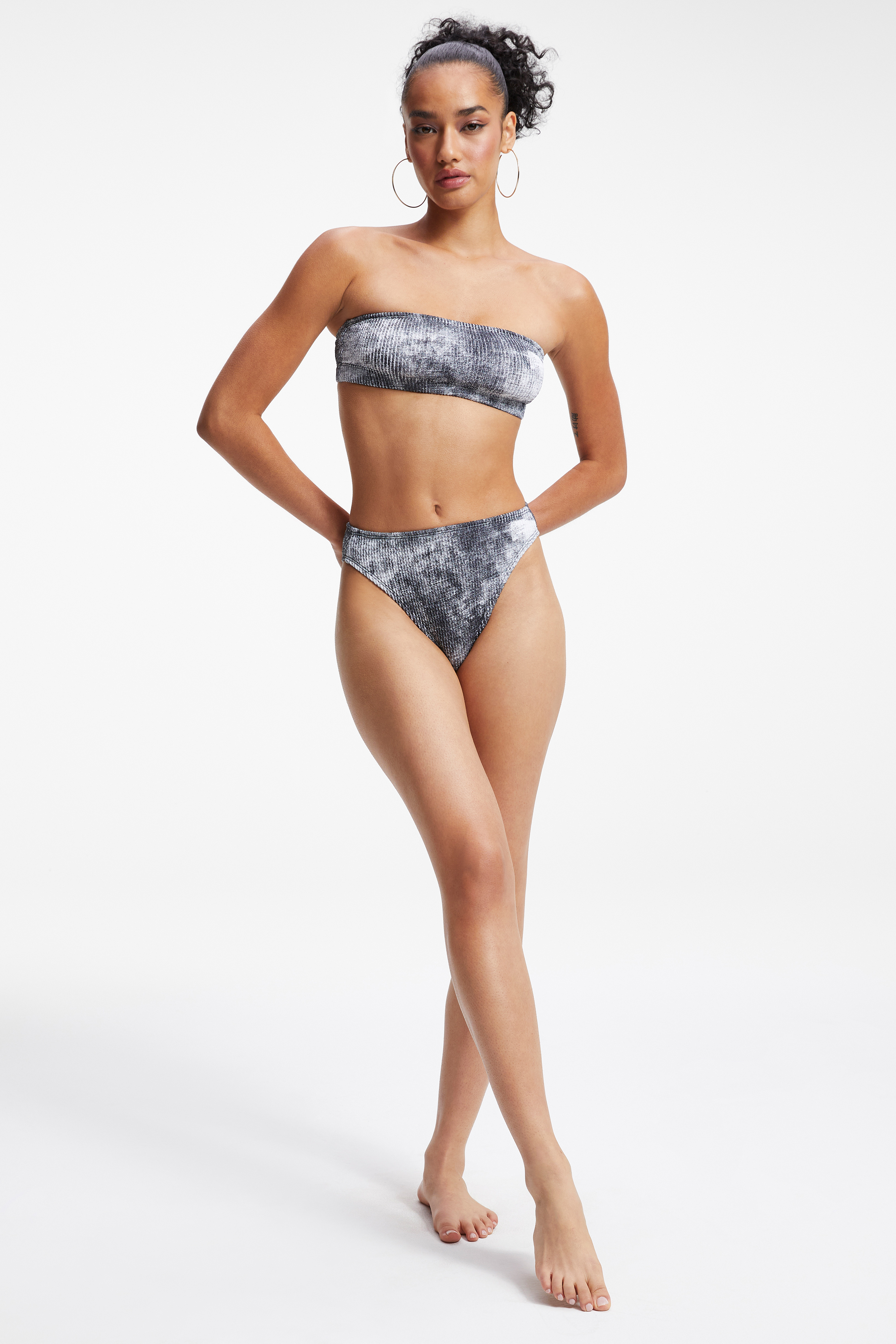 ALWAYS FITS BETTER BAND BIKINI TOP in GREY TIE DYE002 styled with our ALWAYS FITS BETTER BIKINI BOTTOM in GREY TIE DYE002, ALWAYS FITS GOOD WAIST CHEEKY BOTTOM in GREY TIE DYE002, or LEG DAZE SARONG in BLACK001