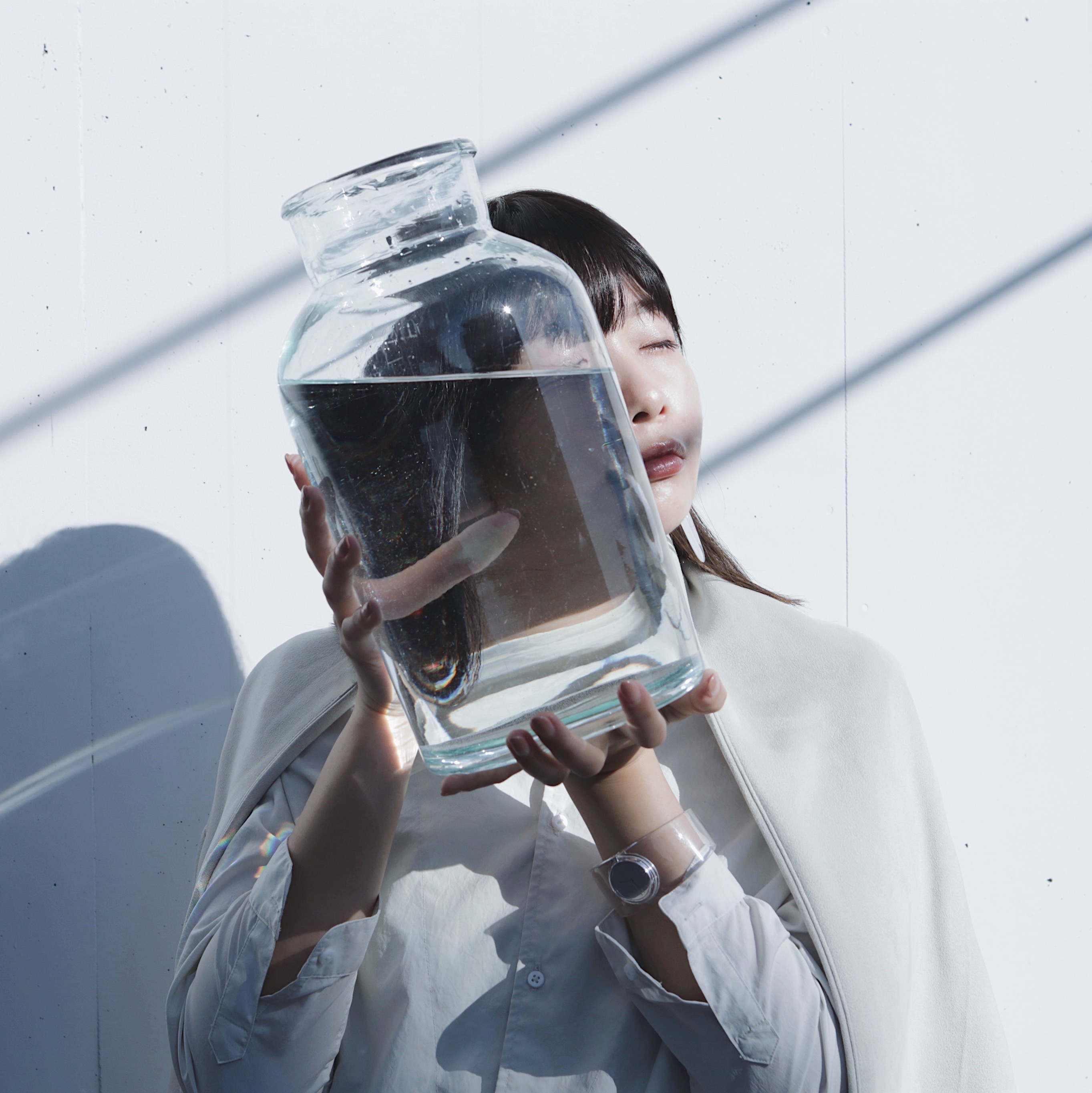 引き立つ透明の写し方｜tomei/透明愛好家 – CURBON