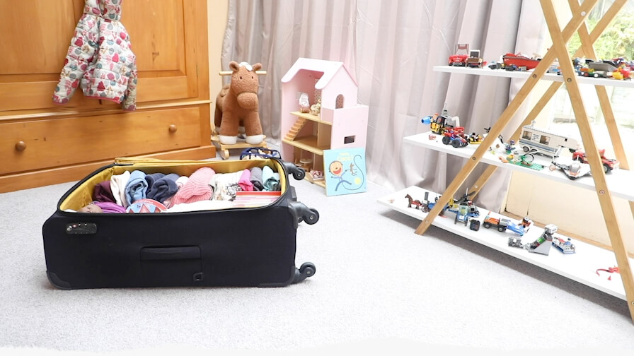 traveller™ travel crib - a unique 4-in-1 sleep solution