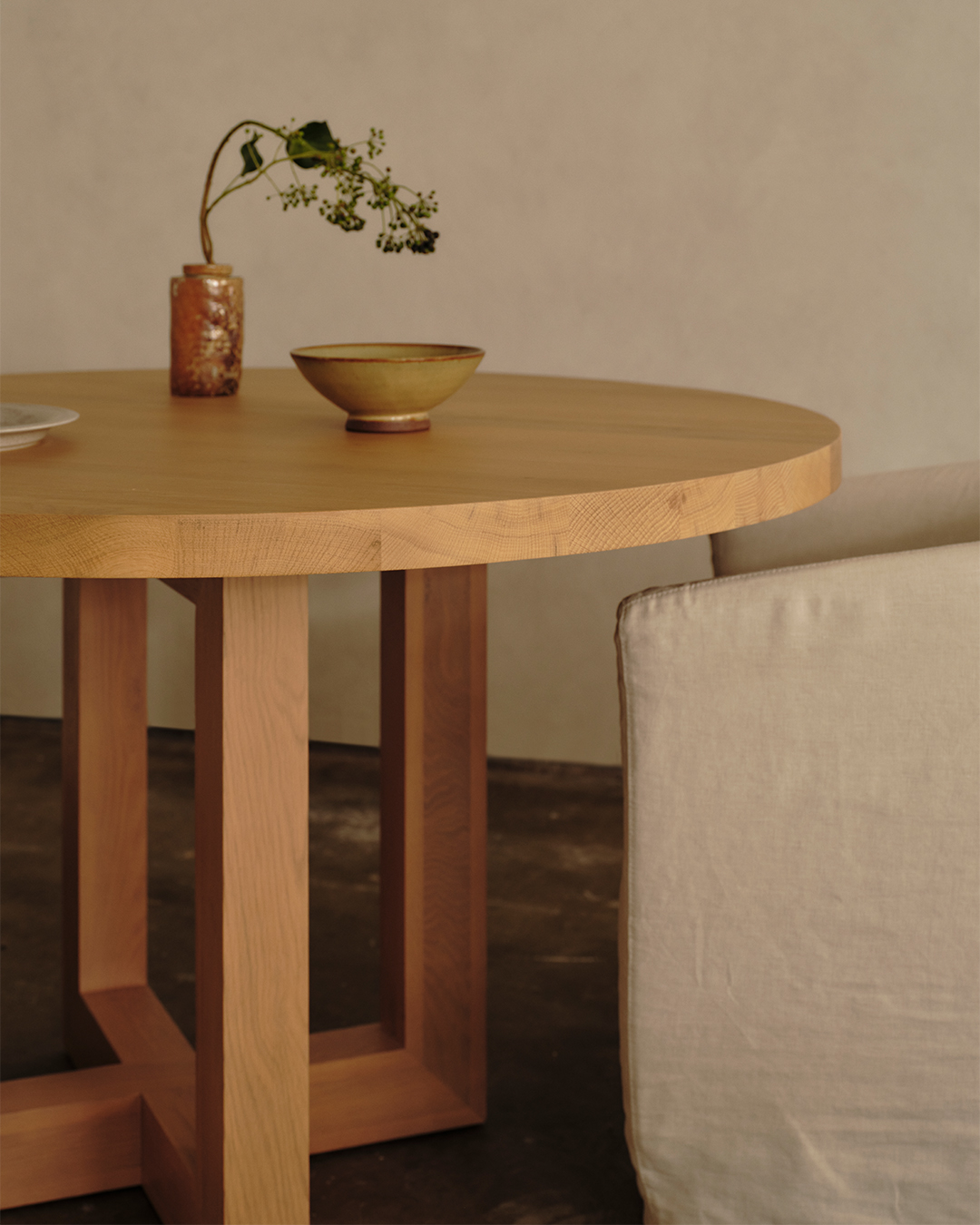Oak Global Round Dining Table
