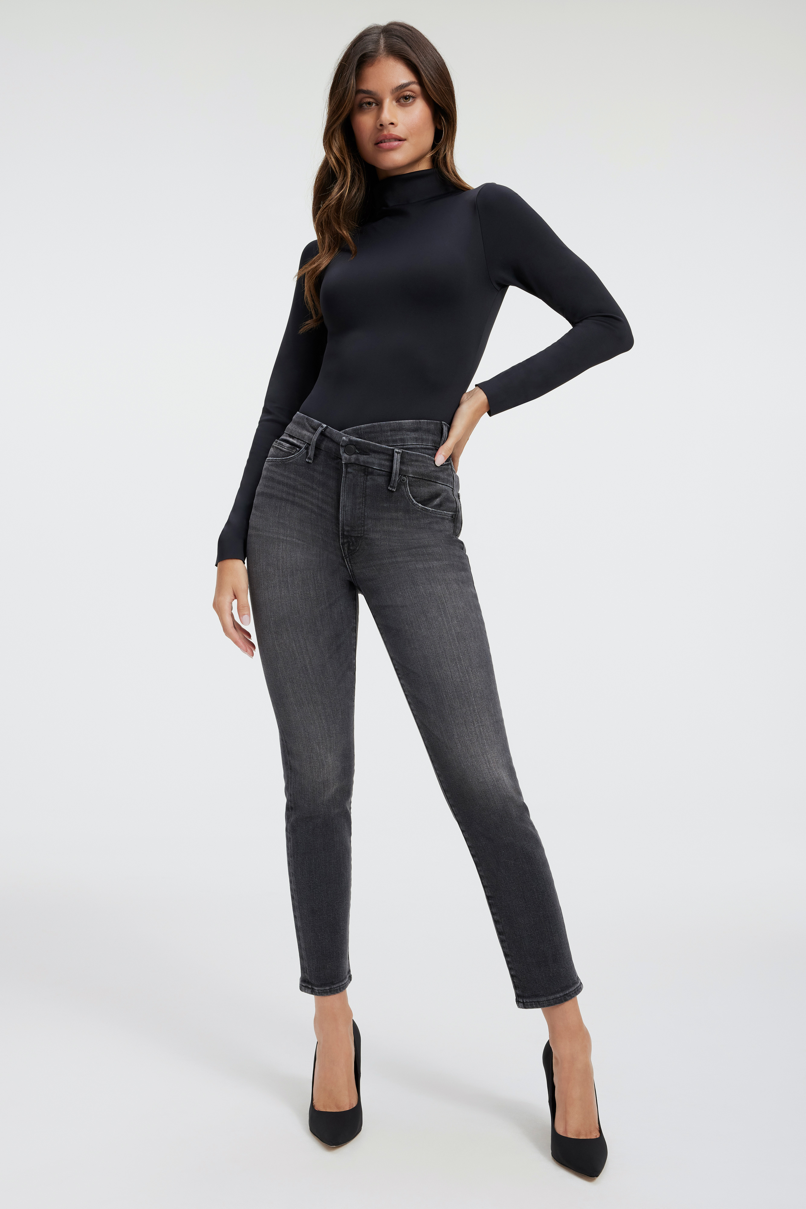 GOOD CLASSIC JEANS in BLACK219 styled with our GOOD TOUCH LONG SLEEVE TURTLENECK BODY in BLACK001, SHOULDER SLIT SWEATER BODYSUIT in BLACK001, or HIGH SHINE COMPRESSION BODYSUIT in BLACK001