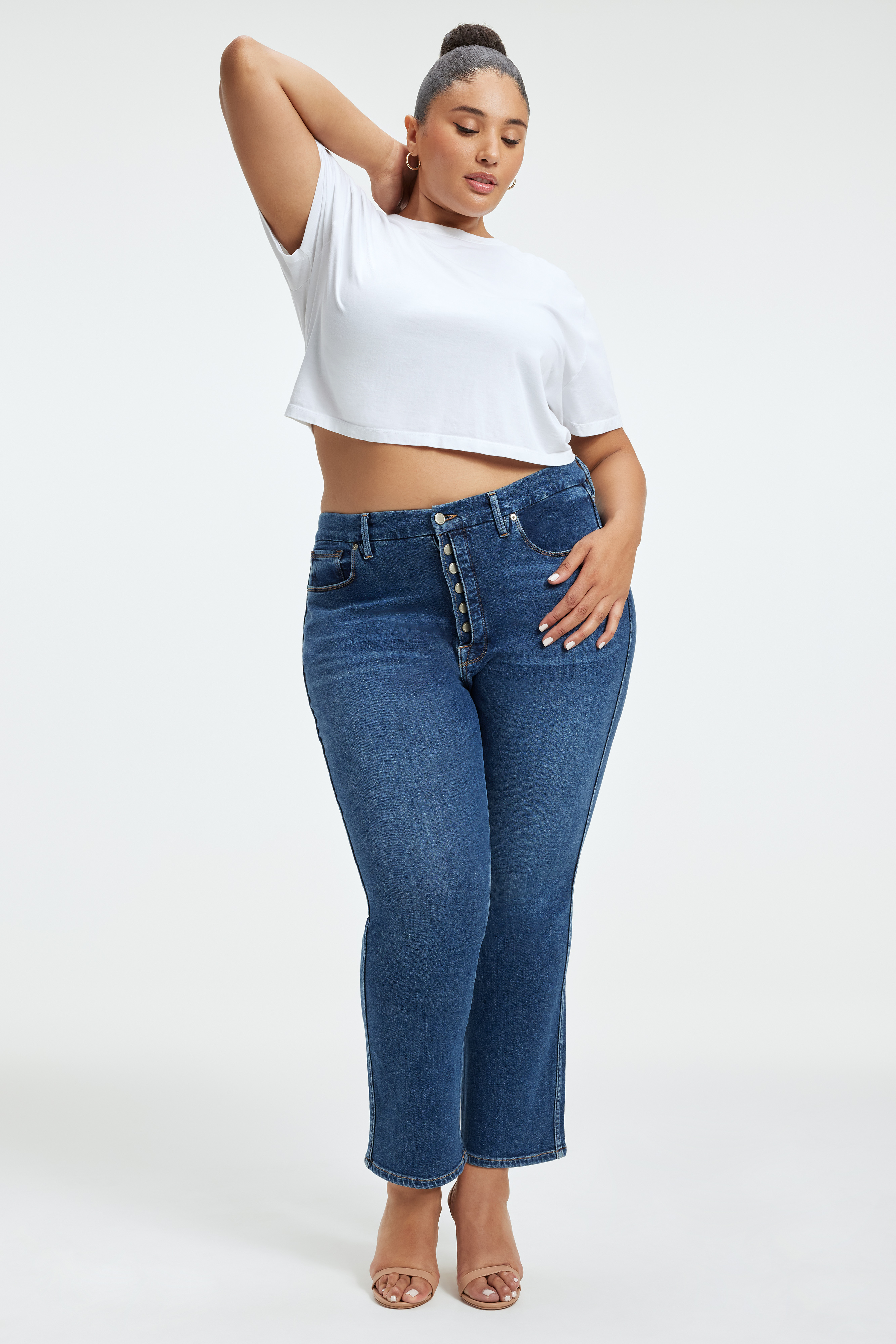 GOOD CURVE STRAIGHT CASHMERE JEANS in INDIGO329 styled with our COTTON CROPPED TEE in WHITE001, COTTON CROPPED LONG SLEEVE TEE in WHITE001, or COTTON CROPPED LONG SLEEVE TEE in BLACK001