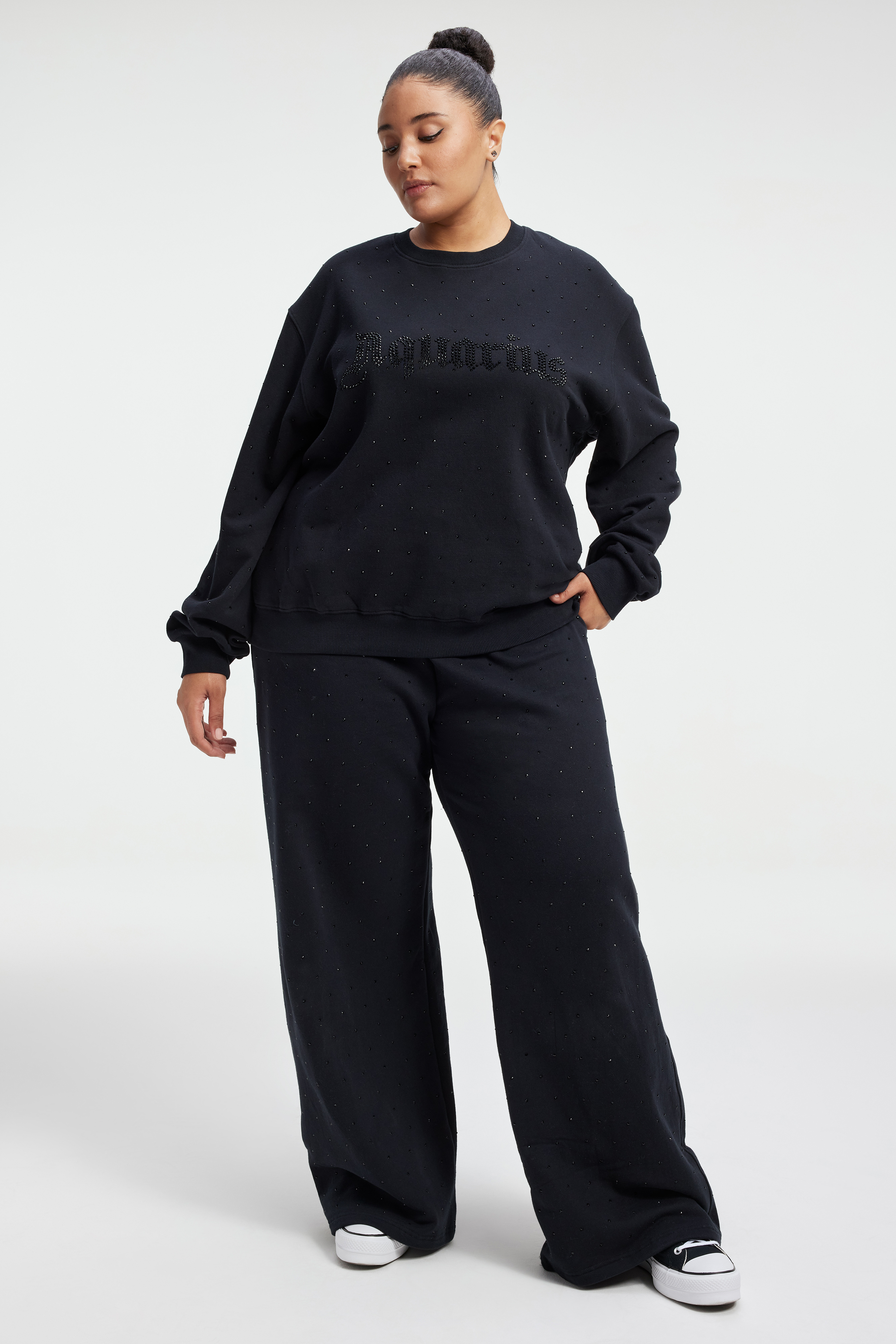 AQUARIUS BOYFRIEND SWEATSHIRT in AQUARIUS styled with our DIAMOND WIDE SWEATPANTS in BLACK001, AQUARIUS BOYFRIEND SWEATSHIRT in AQUARIUS, or DIAMOND WIDE SWEATPANTS in HEATHER GREY001