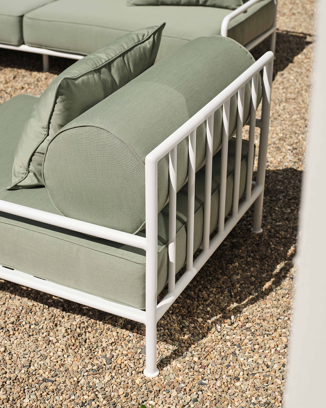Outdoor Rowe Lounge Chair